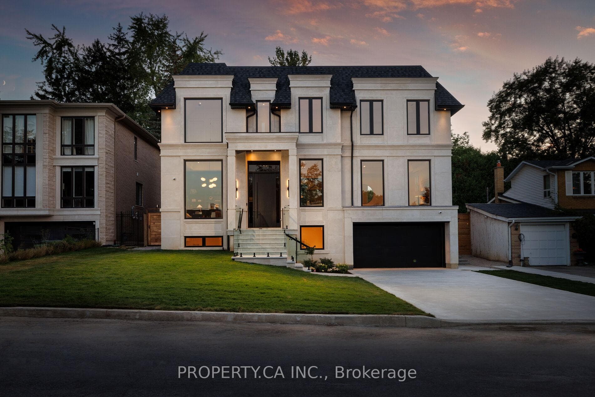 10 Grangemill Crescent, Toronto, ON M3B 2J2, Toronto C13 — photo 1