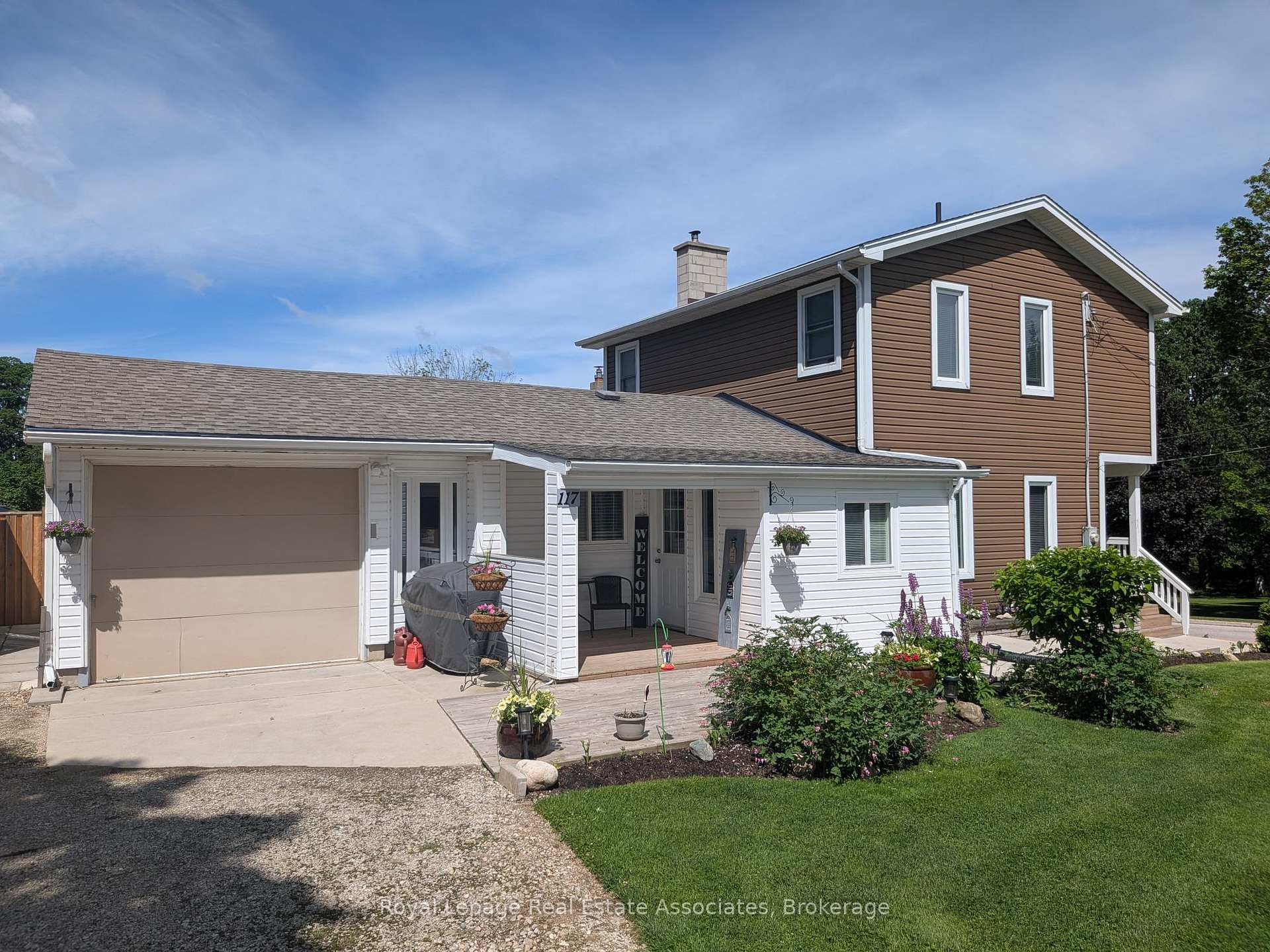 117 Helena Street, West Grey, ON N0G 1C0, West Grey — photo 1