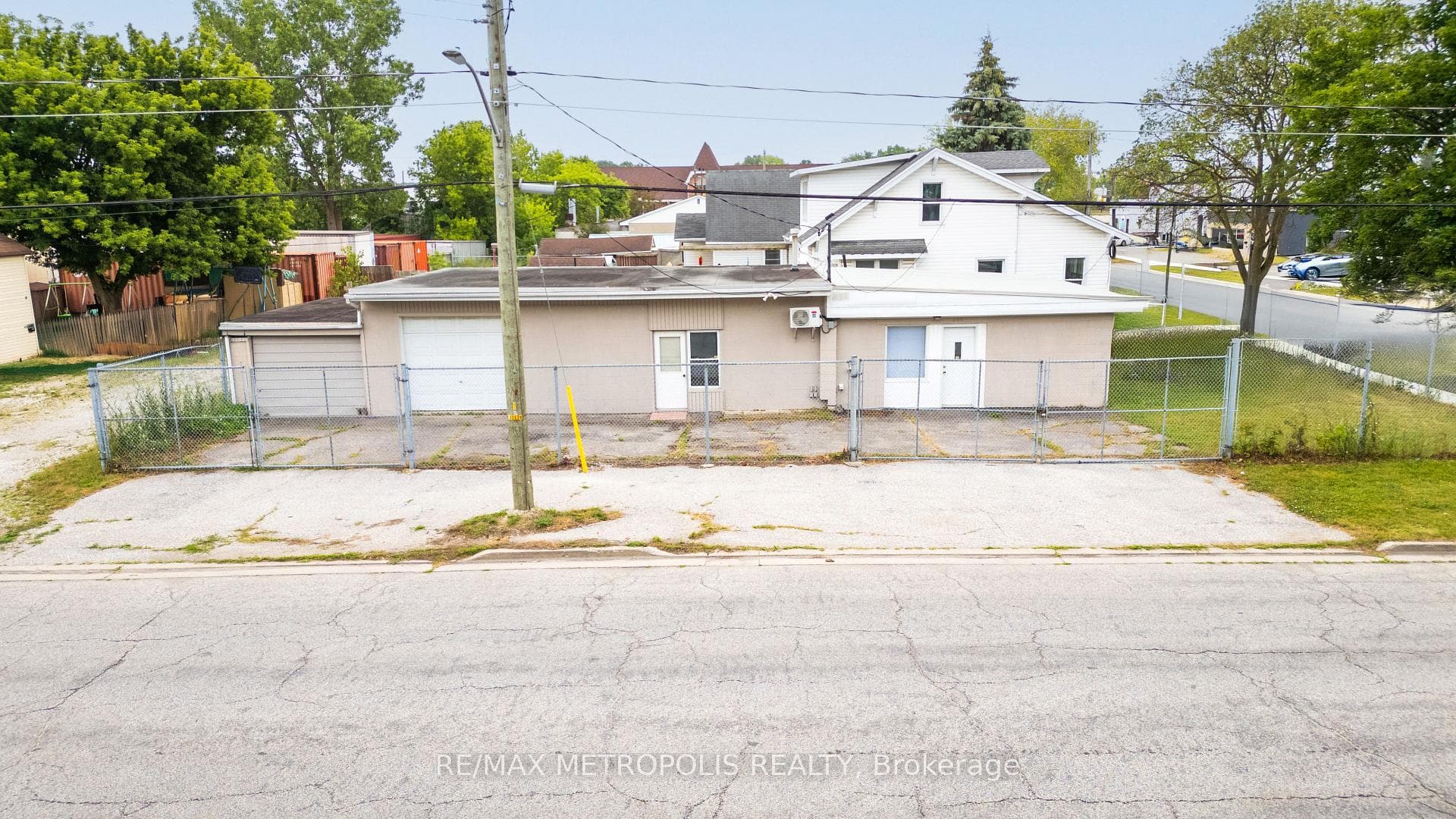431 Campbell Street, Sarnia, ON N7T 2J1, Sarnia — photo 1