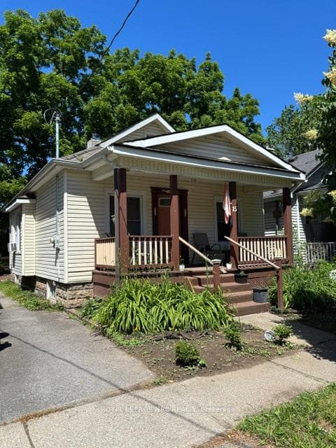 15 Rodman Street, St. Catharines, ON L2R 5C9, St. Catharines — photo 1