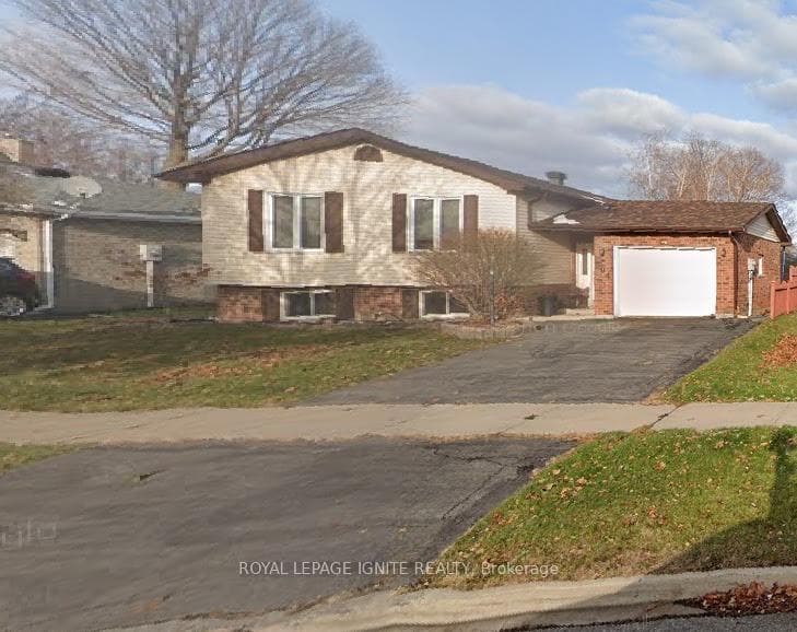 804 Champlain Drive, Cornwall, ON K6H 6W3, Cornwall — photo 1