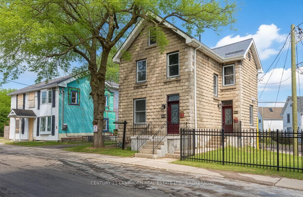 45 Chestnut Street 1, Kingston, ON K7K 3X4, Kingston — photo 1