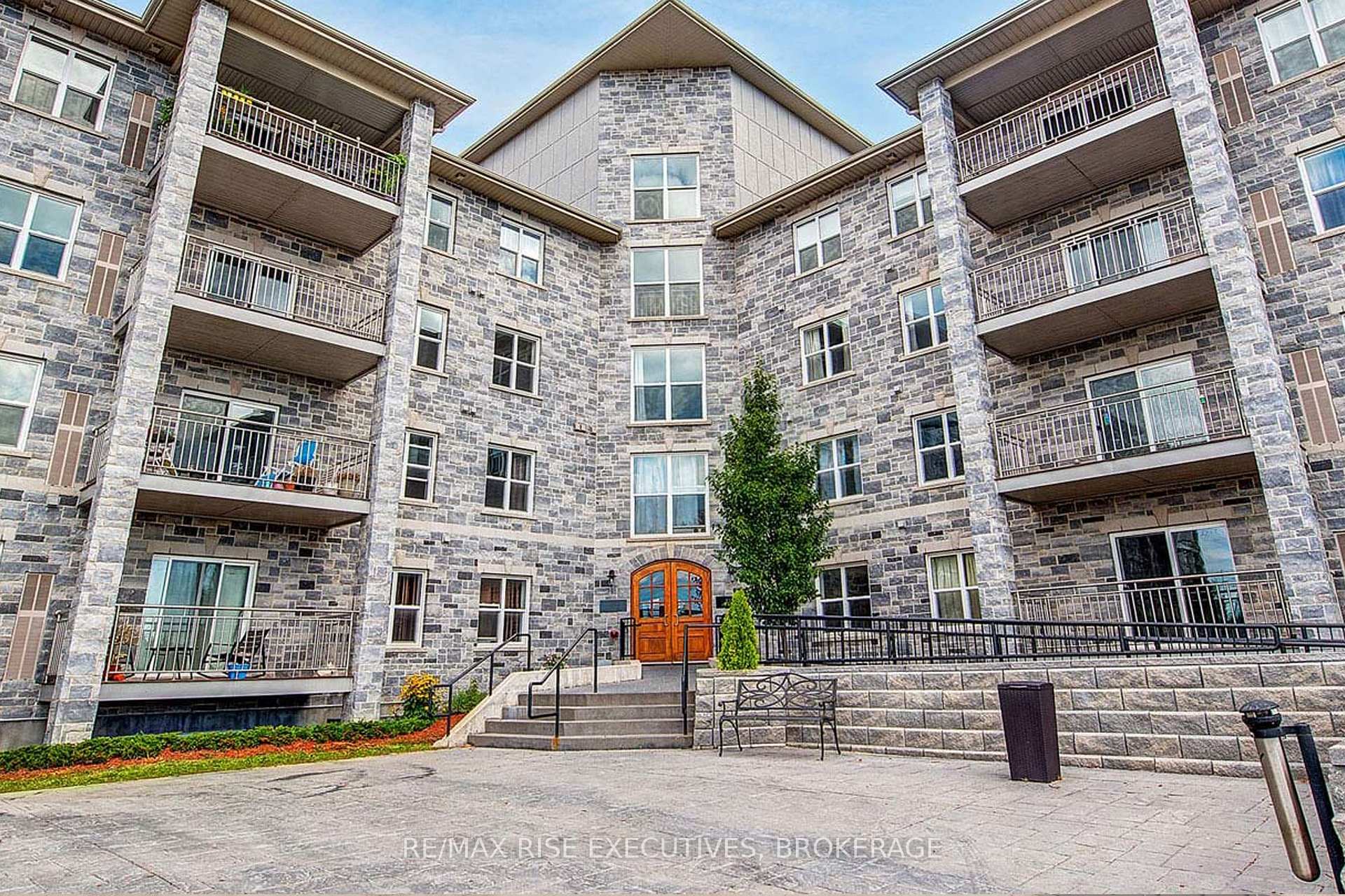 539 Armstrong Road 515, Kingston, ON K7M 0C6, Kingston — photo 1