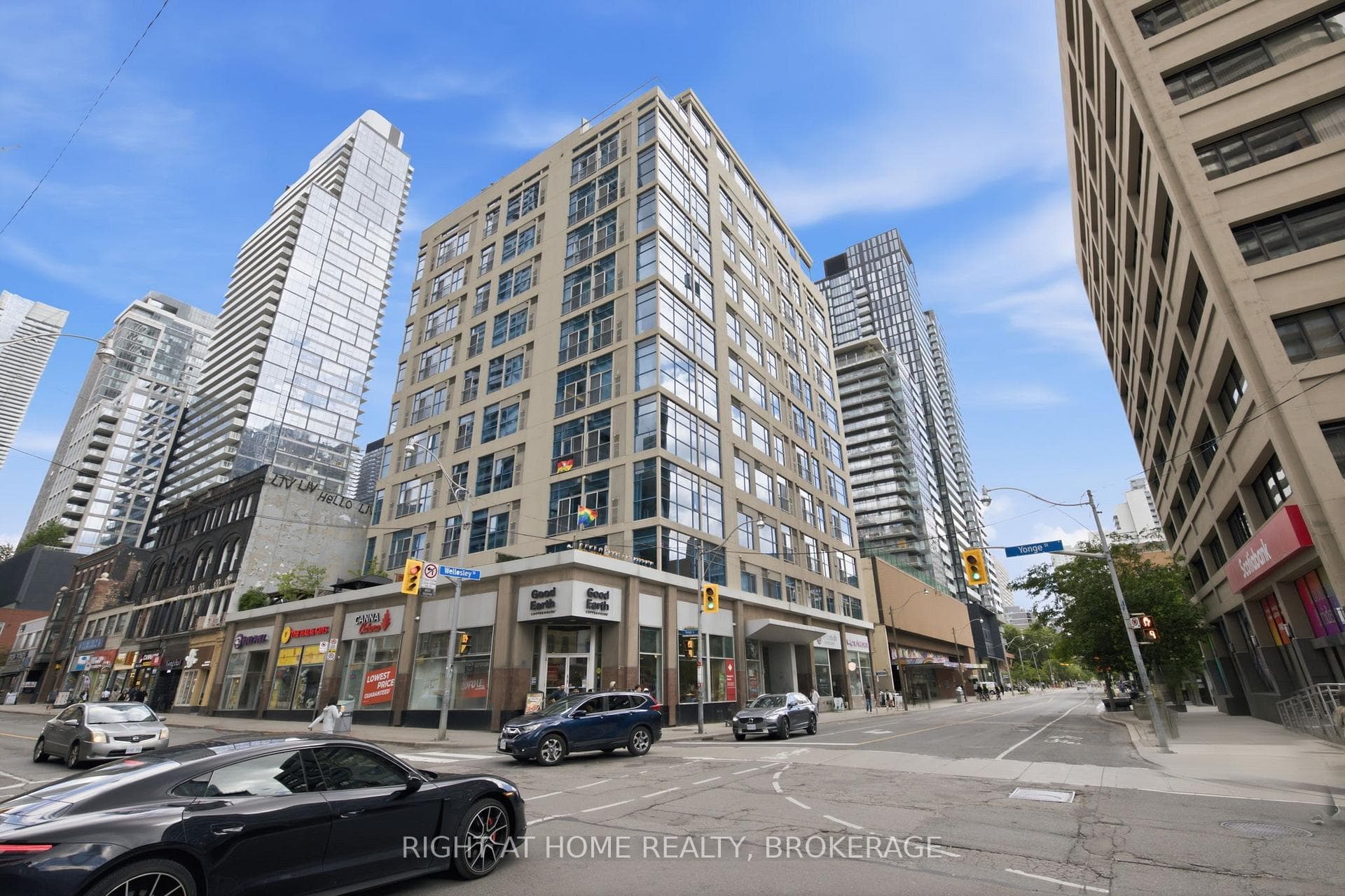 8 Wellesley Street E 802, Toronto, ON M4Y 3B2, Toronto C08 — photo 1