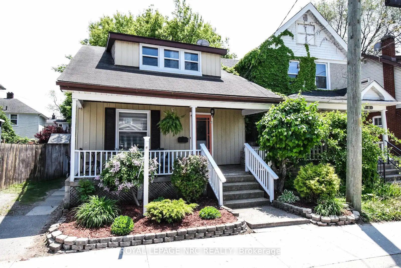 116 Lowell Avenue, St. Catharines, ON L2R 2E2, St. Catharines — photo 1