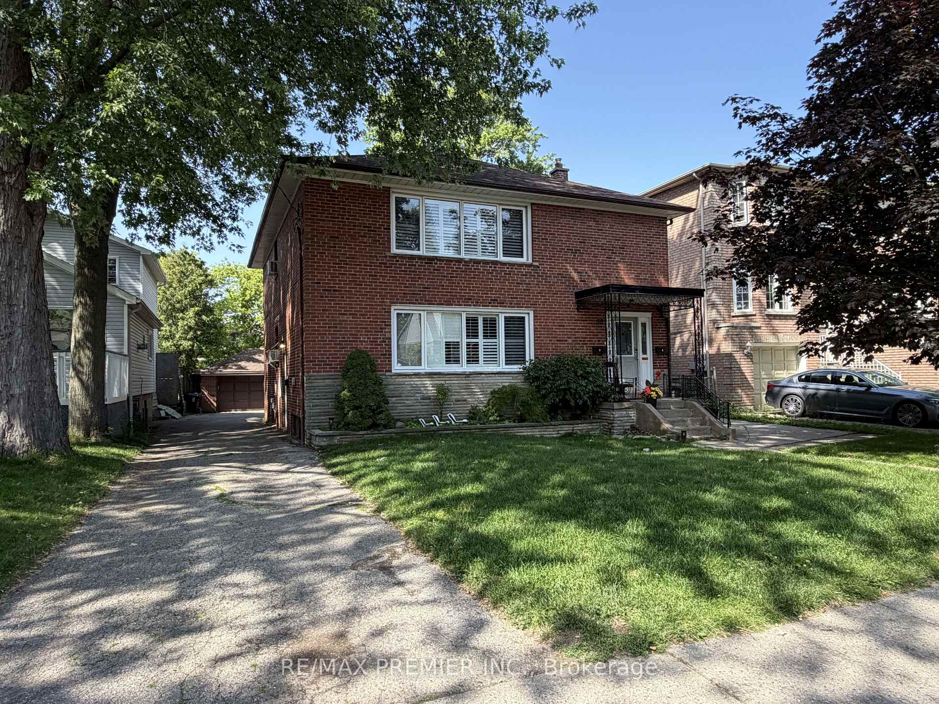 58 Forty-First Street, Toronto, ON M8W 3N6, Toronto W06 — photo 1