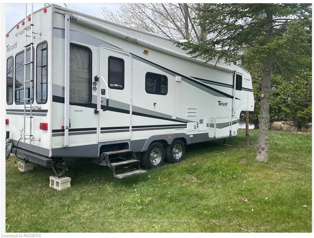 9 TAMARAC Road 2, Northern Bruce Peninsula, ON N0H 2R0, Northern Bruce Peninsula — photo 1