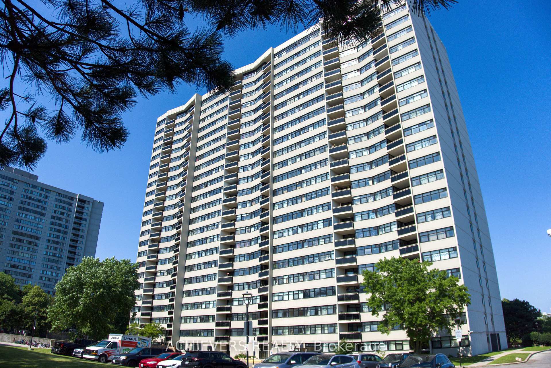 100 Echo Point, Toronto, ON M1W 2V2, Toronto E05 — photo 1