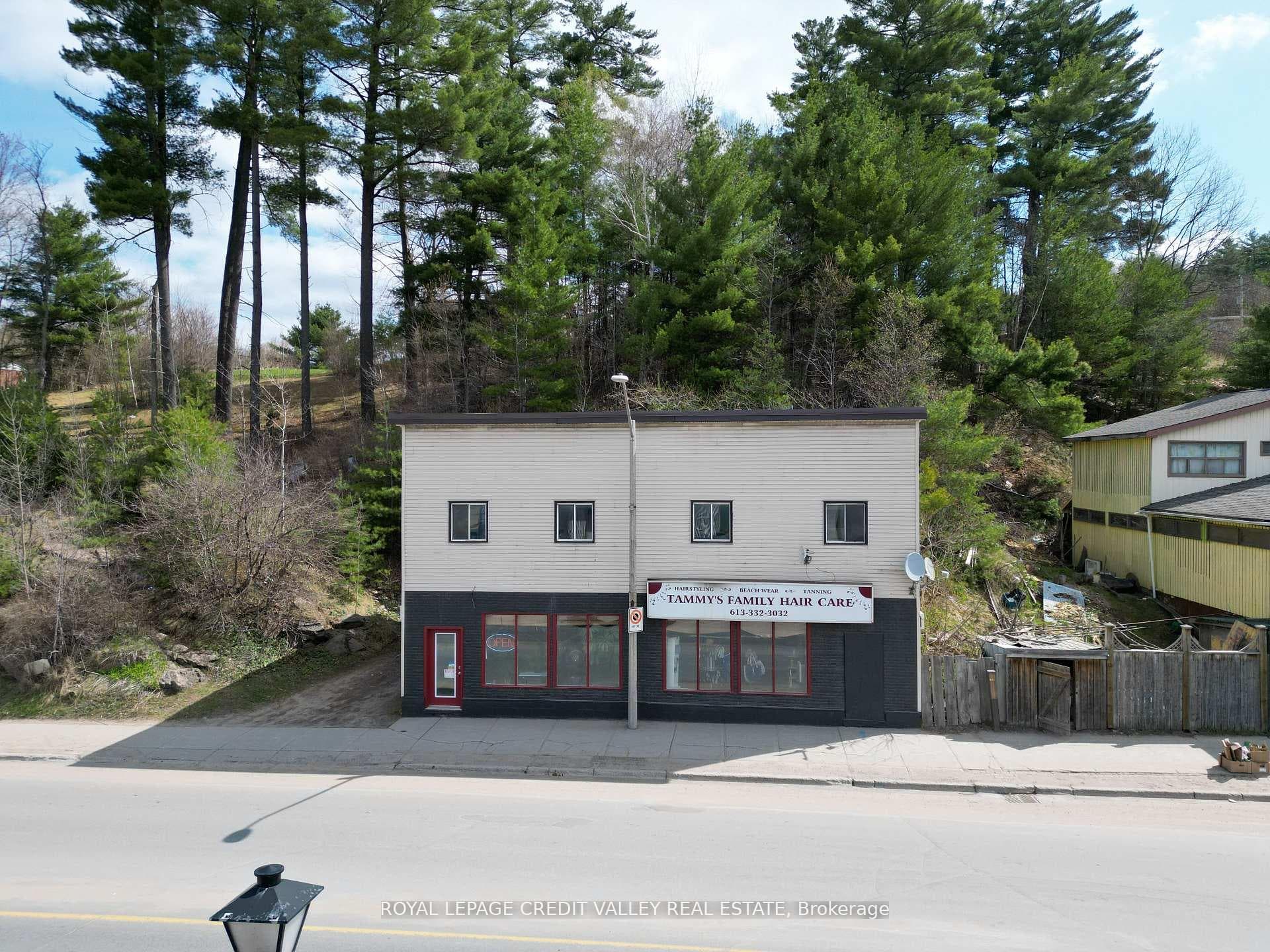 105 Hastings Street N, Bancroft, ON K0L 1C0, Bancroft — photo 1