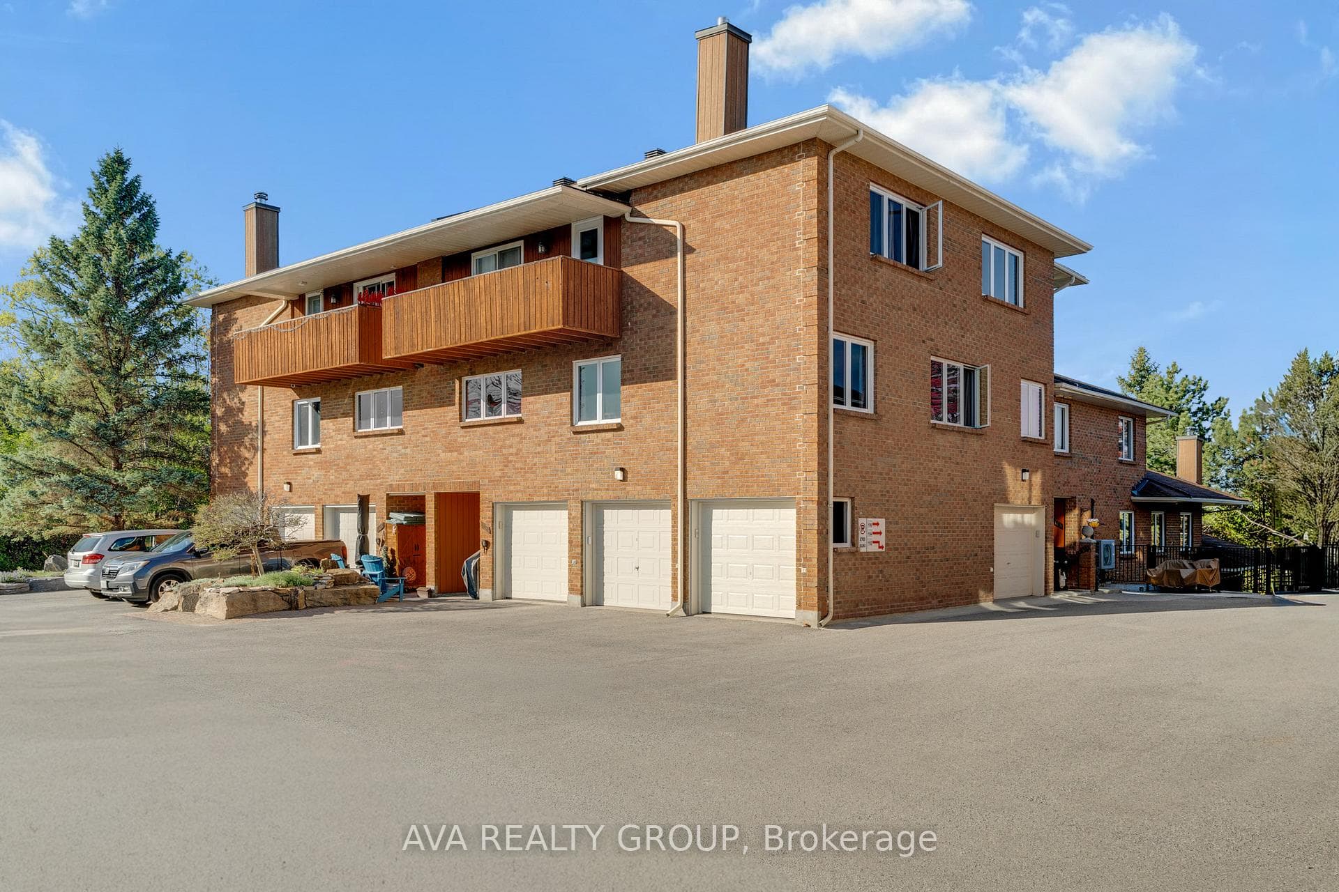 106 Stratas Court N, Kanata, ON K2L 3K4, Kanata — photo 1