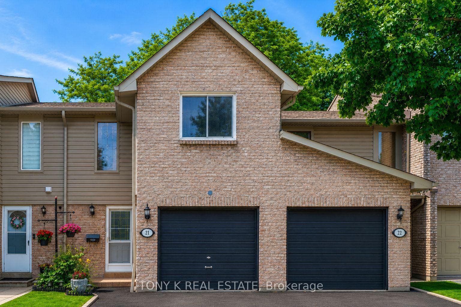 2035 Asta Drive 21, Mississauga, ON L5A 3Y2, Mississauga — photo 1