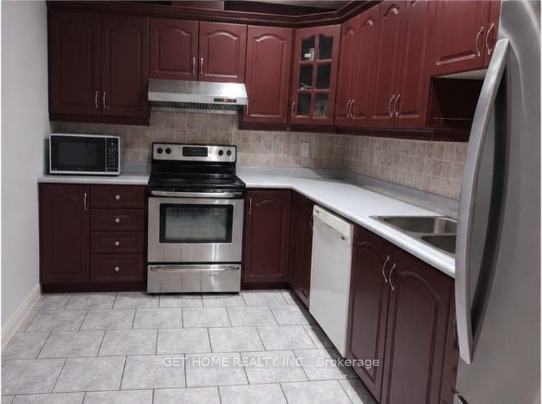 26 Crocker Drive Lower, Brampton, ON L6P 1M8, Brampton — photo 1