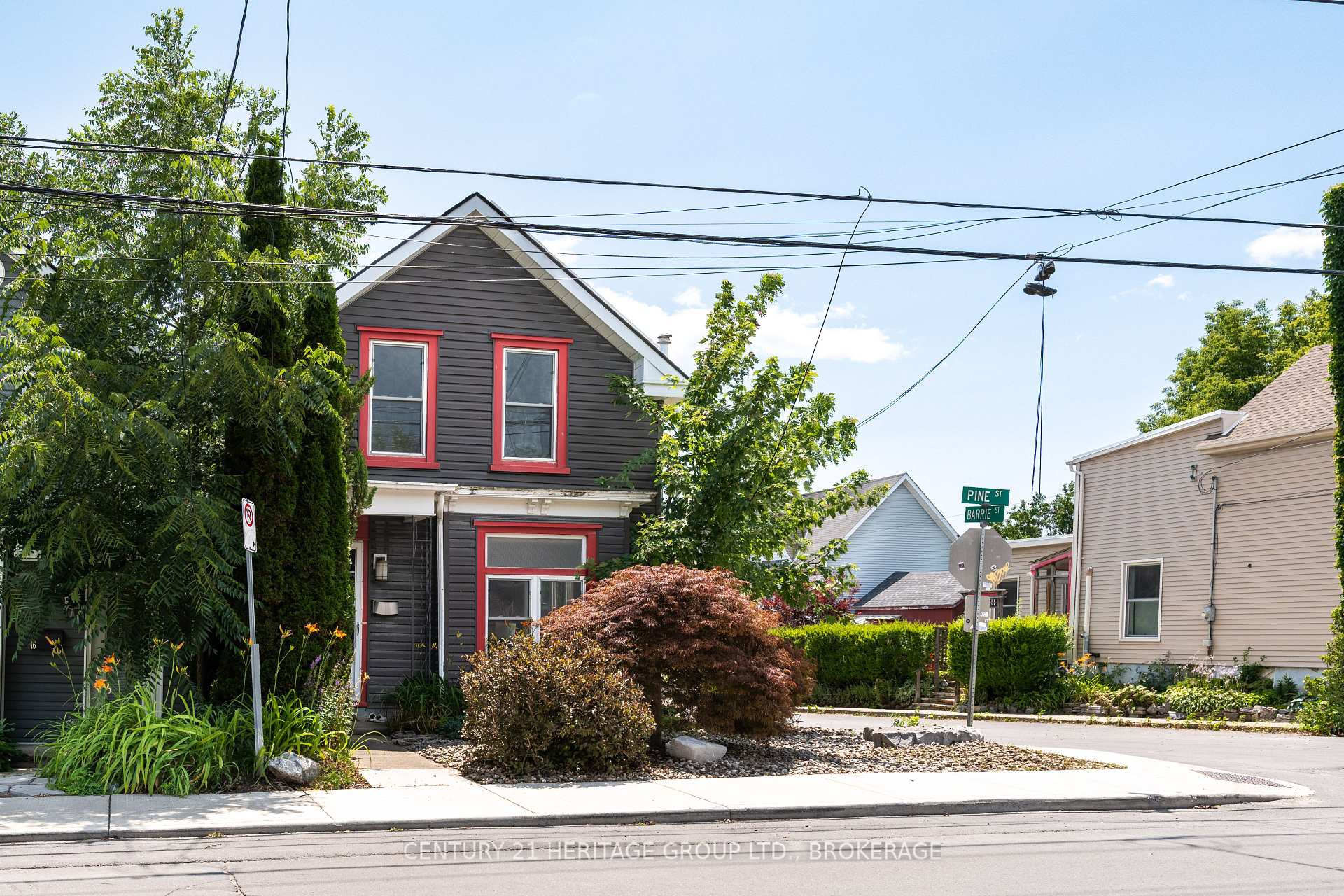 18 Pine Street, Kingston, ON K7K 1W1