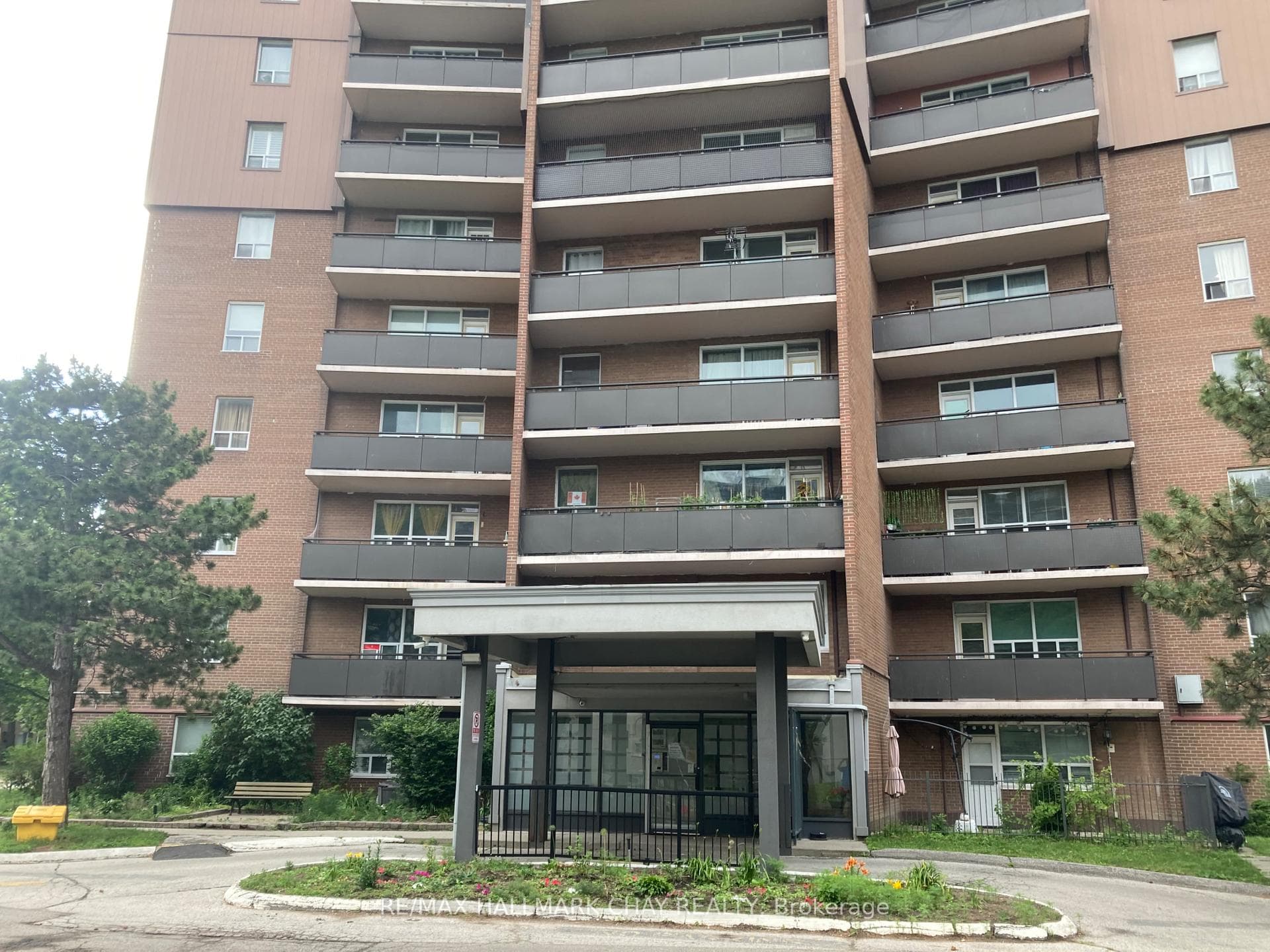 3065 Queen Frederica Drive 604, Mississauga, ON L4Y 3A3, Mississauga — photo 1
