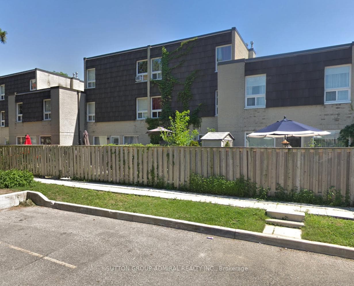 21 Four Winds Drive 11, Toronto, ON M3J 1K7, Toronto W05 — photo 1