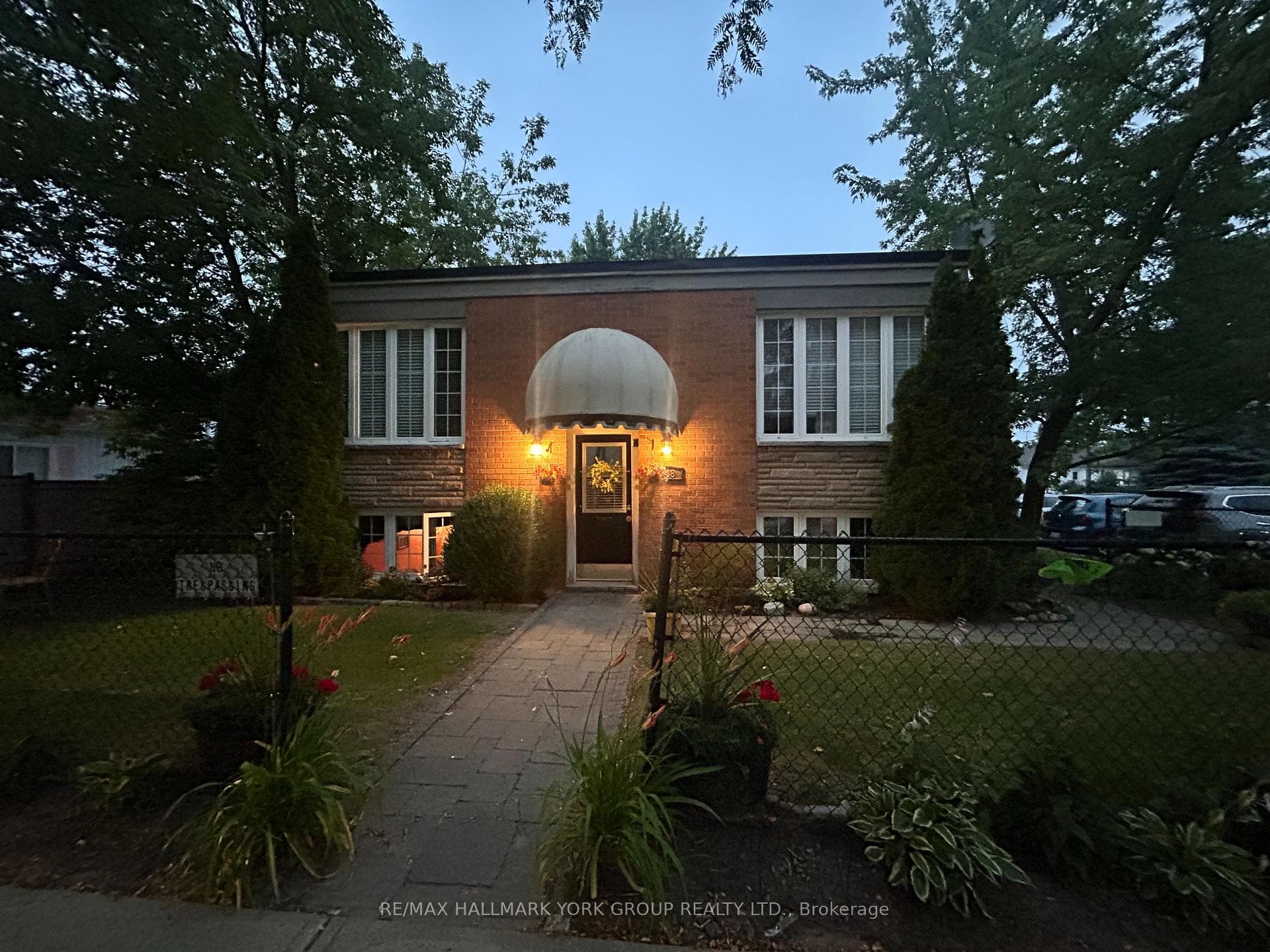 948 Lake Drive E, Georgina, ON L0E 1L0, Georgina — photo 1