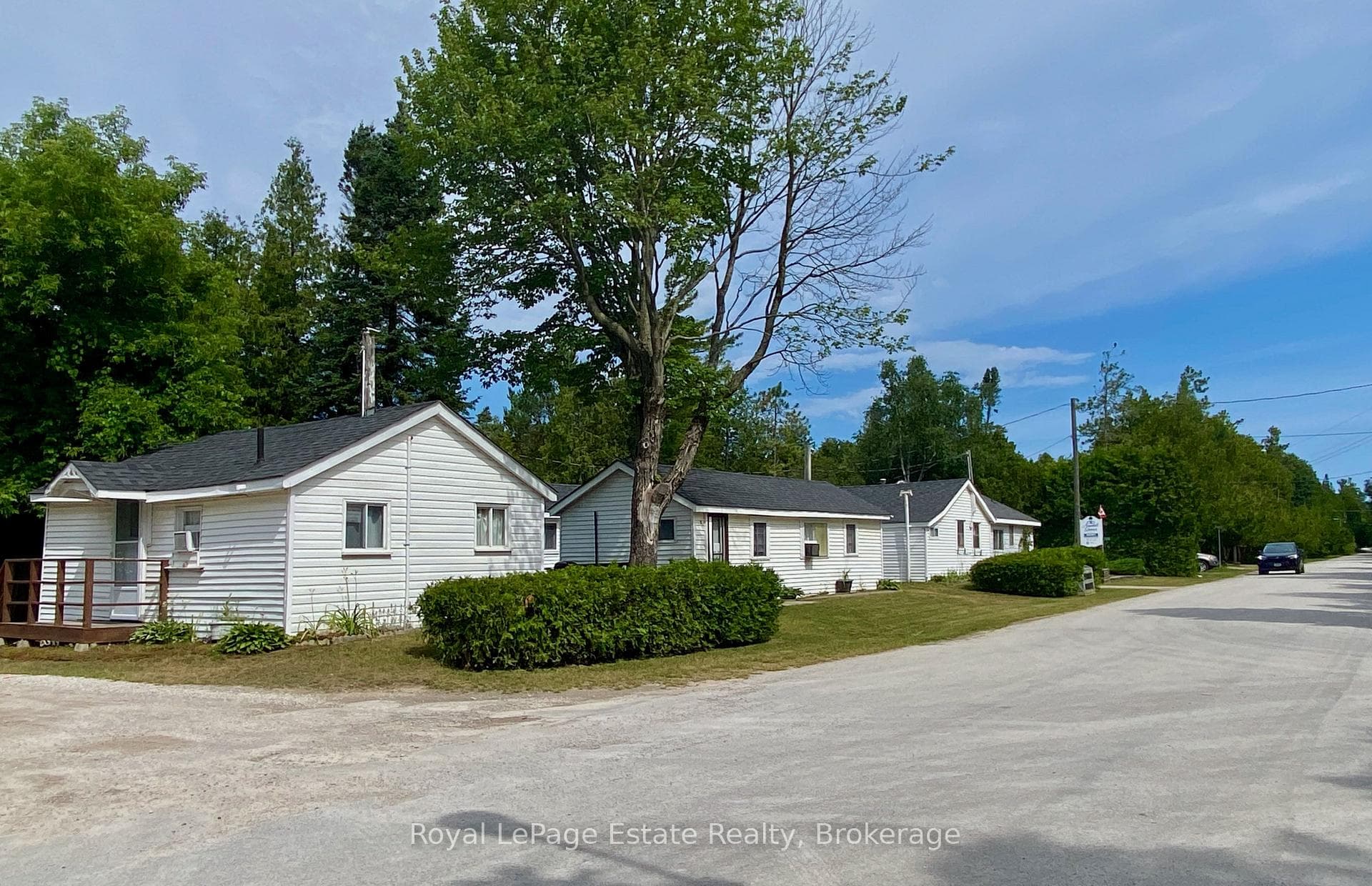 104 Third Avenue N, South Bruce Peninsula, ON N0H 2G0, South Bruce Peninsula — photo 1