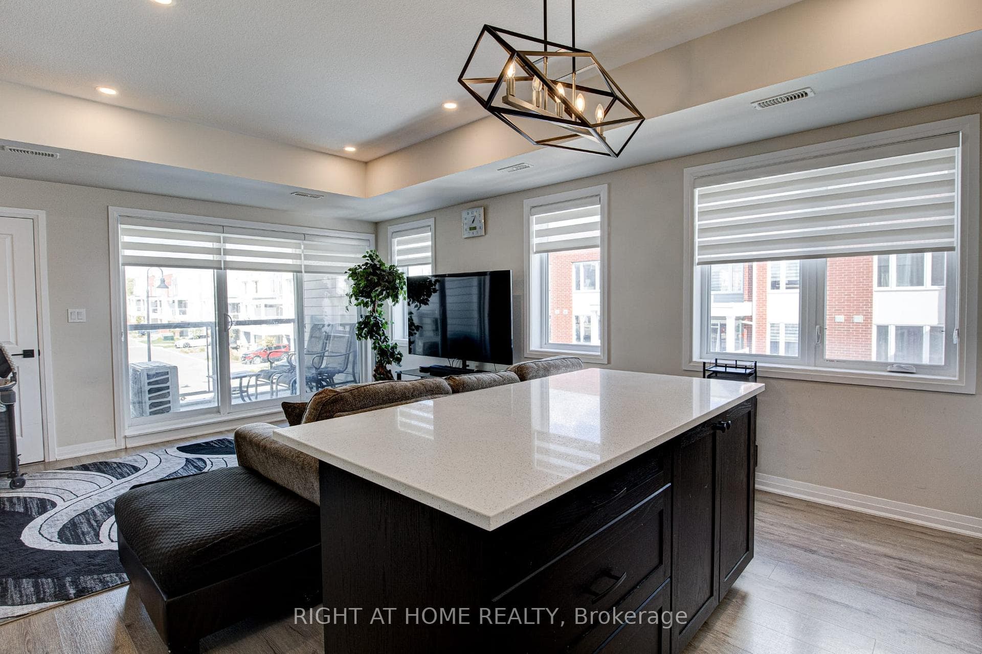 34 Vitality Drive, Kitchener, ON N2R 0R7, Kitchener — photo 1