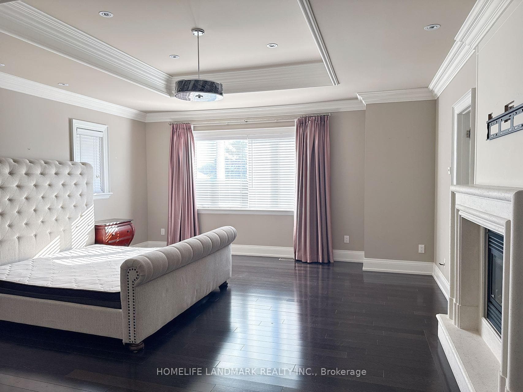 19 Frontier Drive, Richmond Hill, ON L4C 0M2, Richmond Hill — photo 1