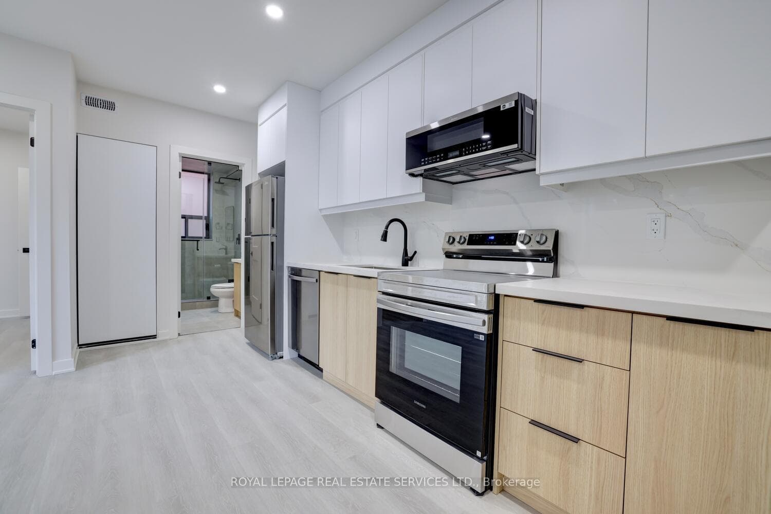 20 Duke Street 21, Hamilton, ON L8P 1X1, Hamilton — photo 1