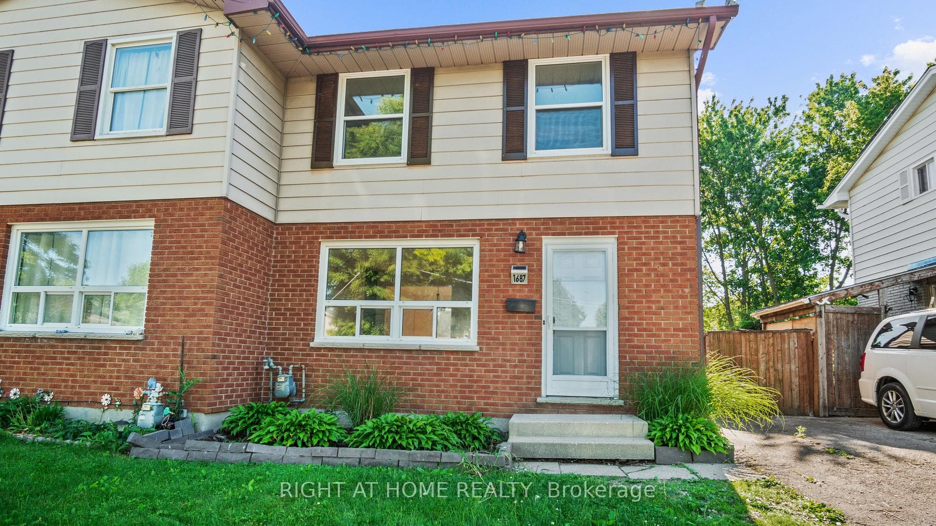 1687 Ernest Avenue, London South, ON N6E 2S3, London South — photo 1