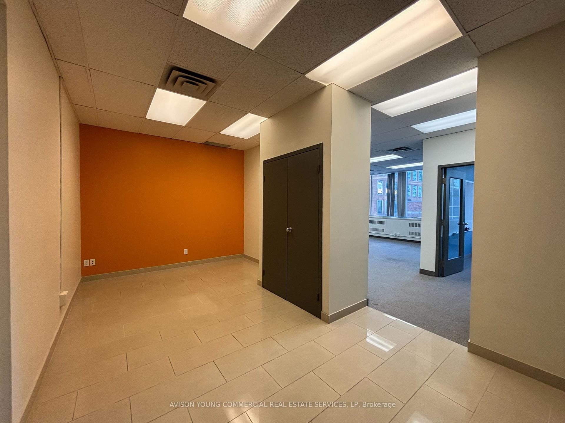 55 Eglinton Avenue E 701, Toronto, ON M4P 1G8, Toronto C10 — photo 1
