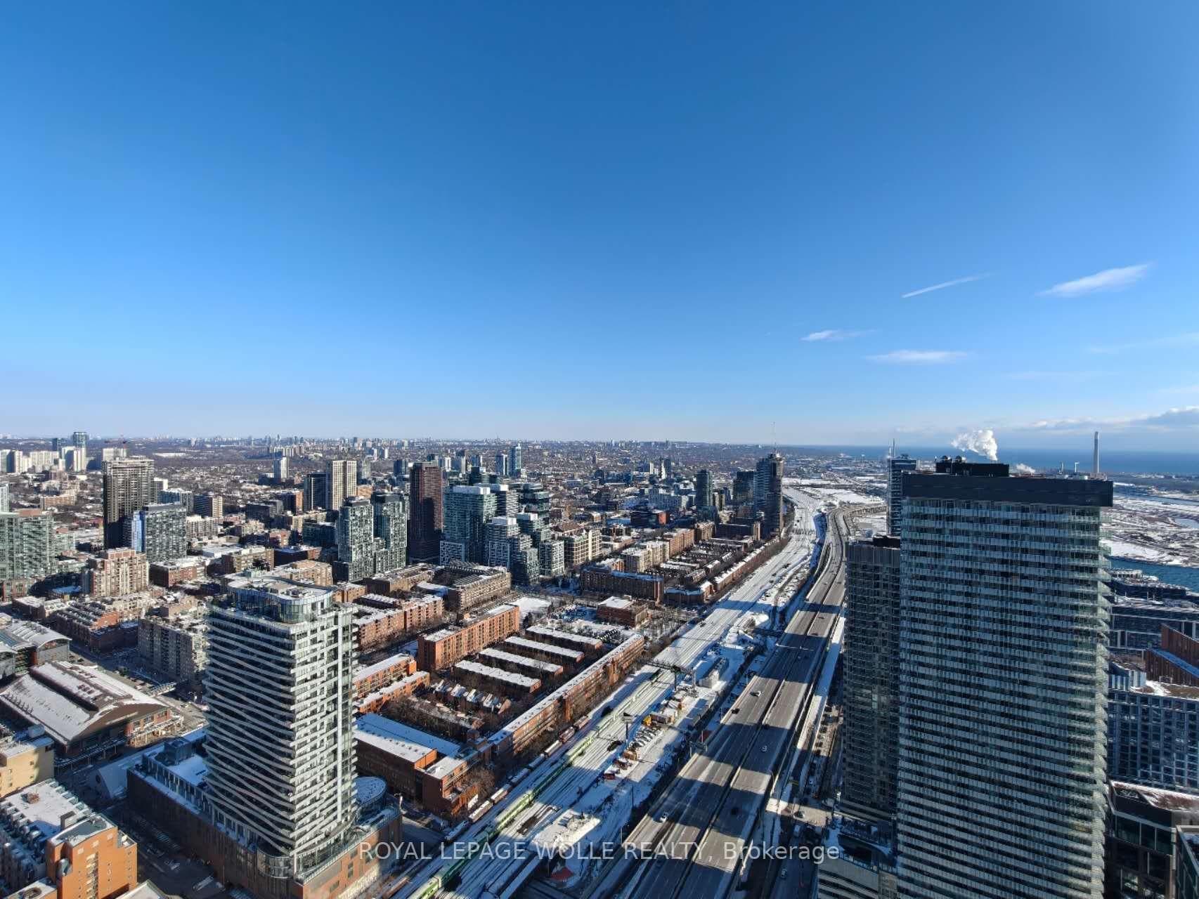 55 Cooper Street 6008, Toronto, ON M5E 0G1, Toronto C08 — photo 1