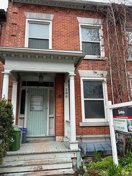 200 Bagot Street, Kingston, ON K7L 3G1, Kingston — photo 1