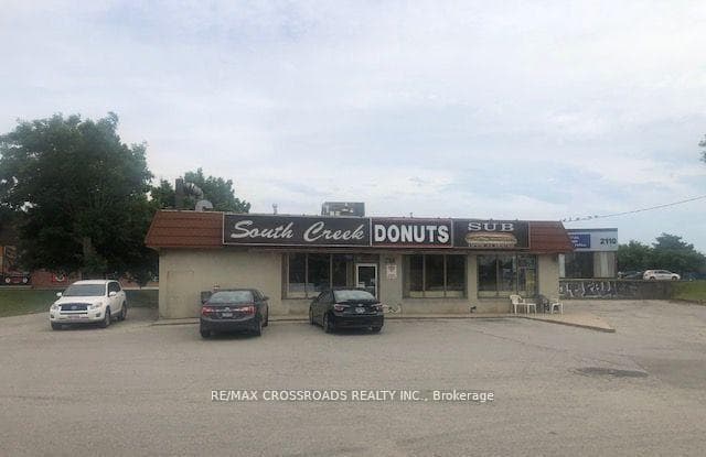 2100 Dundas Street E, Mississauga, ON L4X 1L9, Mississauga — photo 1
