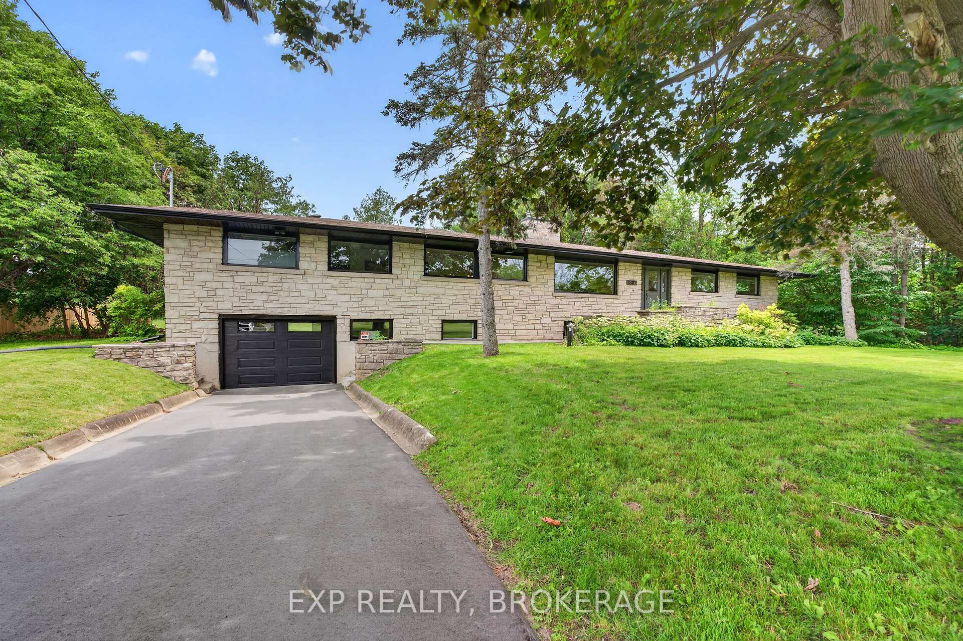 1802 SYDENHAM Road, Kingston, ON K7L 4V4, Kingston — photo 1