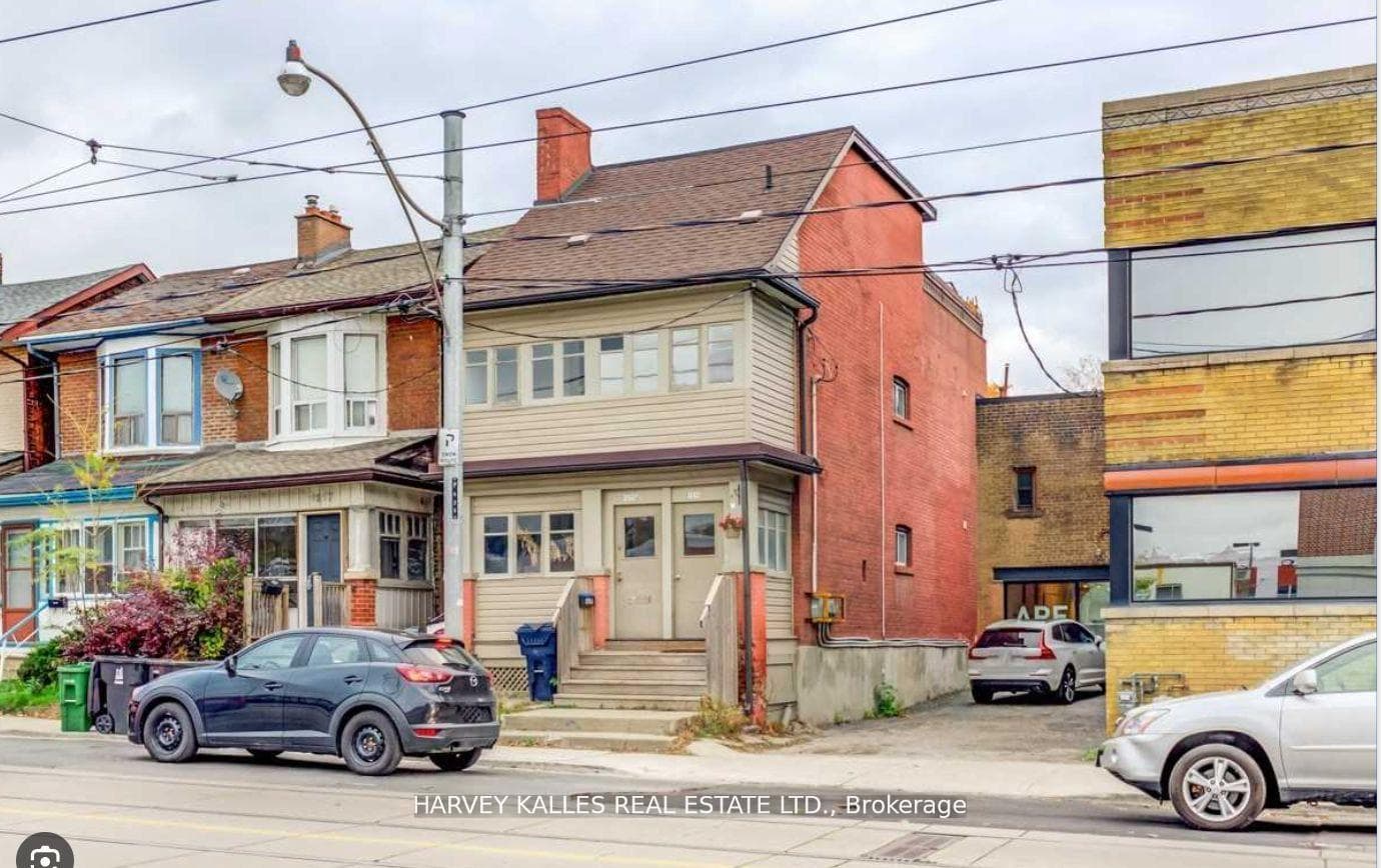 1215 Bathurst Street 3, Toronto, ON M5R 3H3, Toronto C02 — photo 1