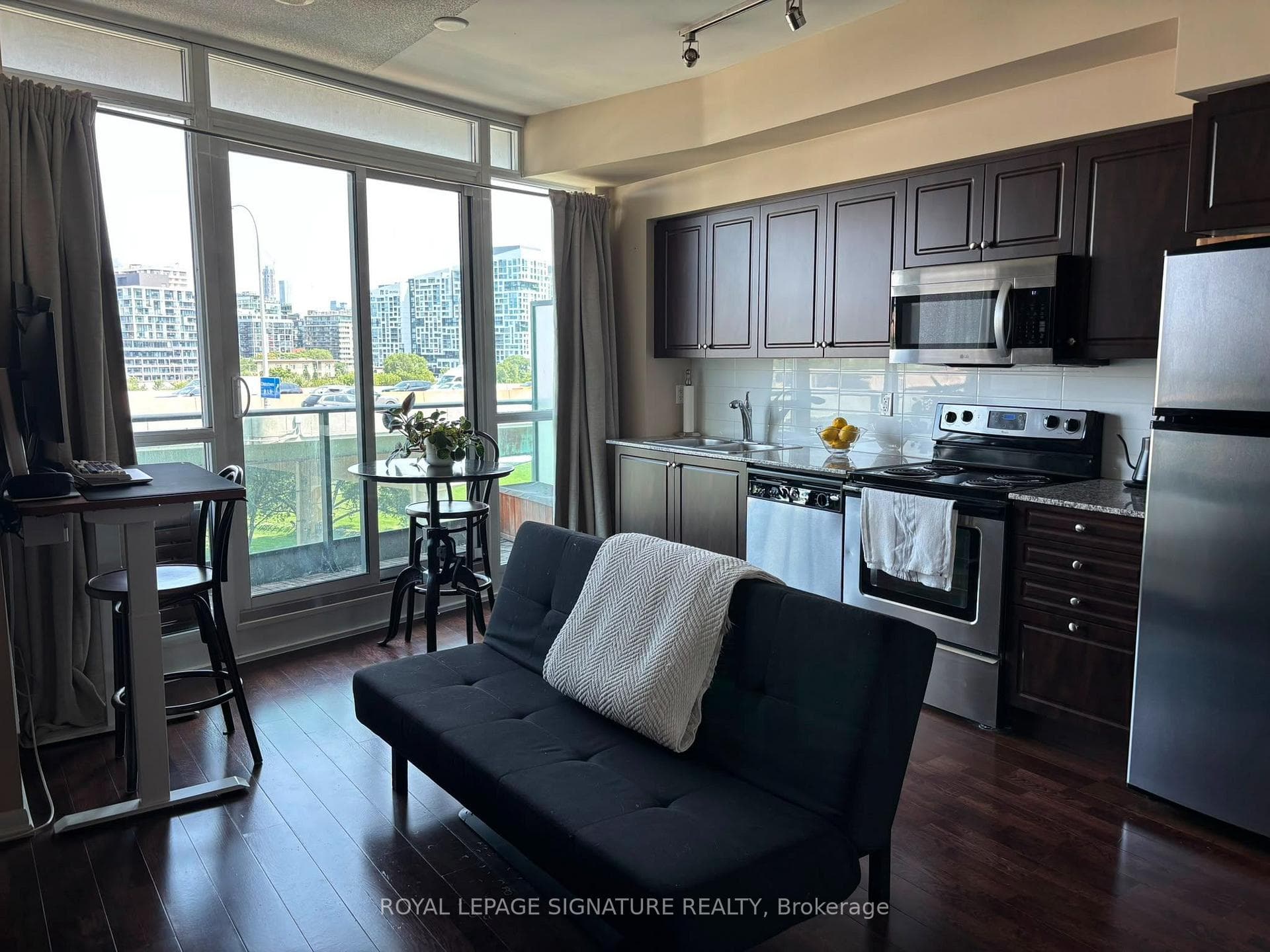 209 Fort York Boulevard 868, Toronto, ON M5V 4A1, Toronto C01 — photo 1