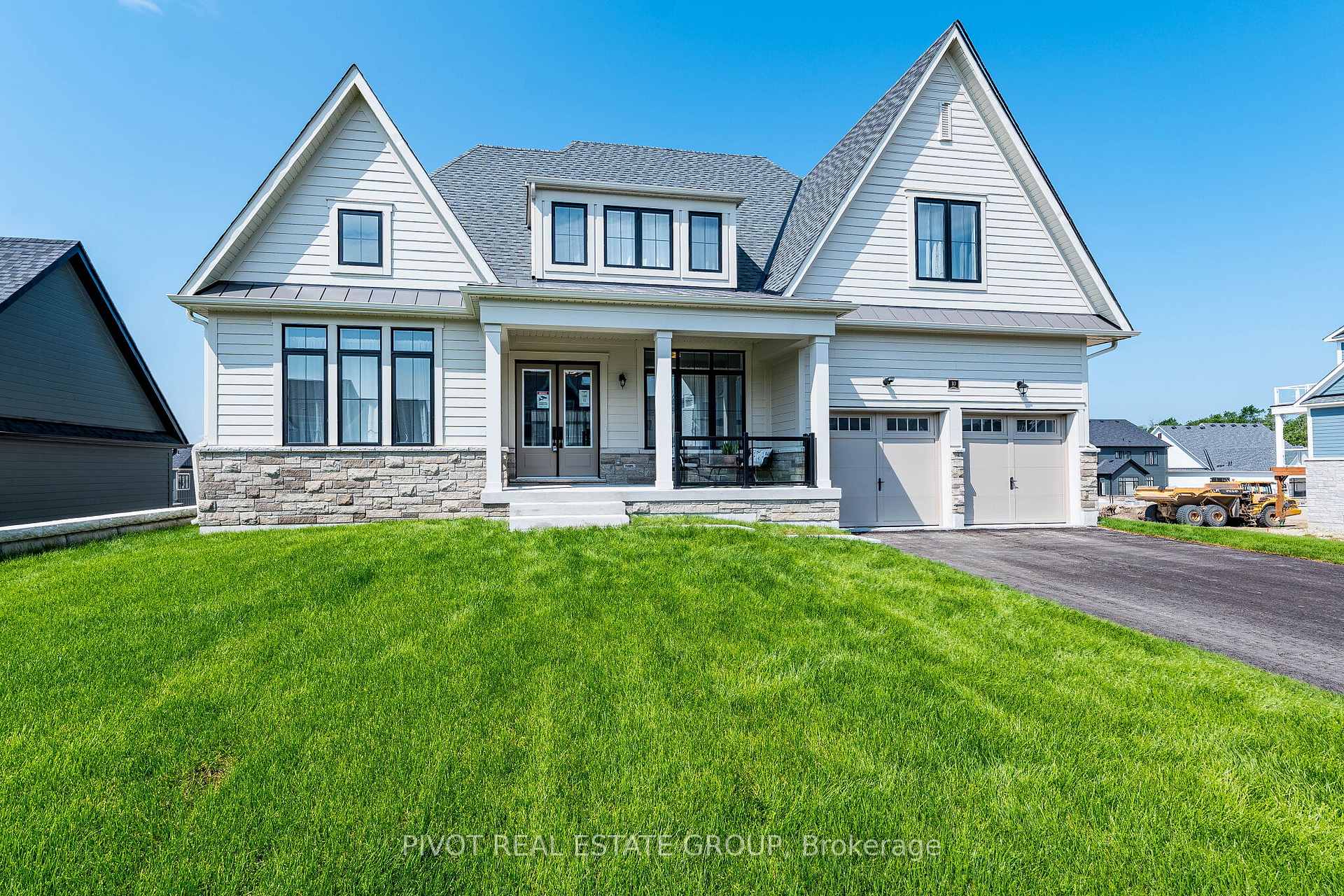 10 Herbert Avenue, Oro-Medonte, ON L0L 2L0, Oro-Medonte — photo 1