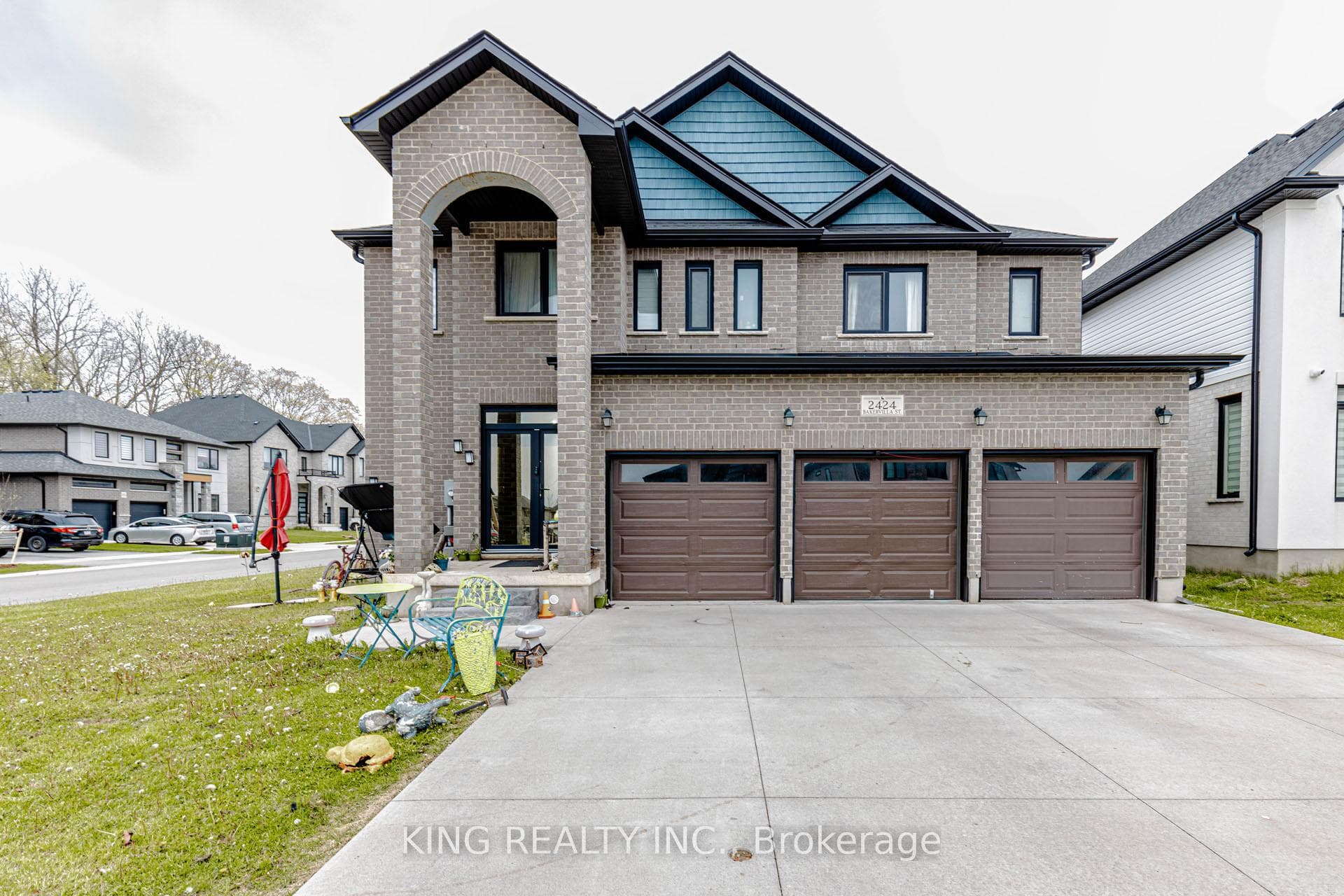2424 BAKERVILLA Street, London South, ON N6P 0E7, London South — photo 1