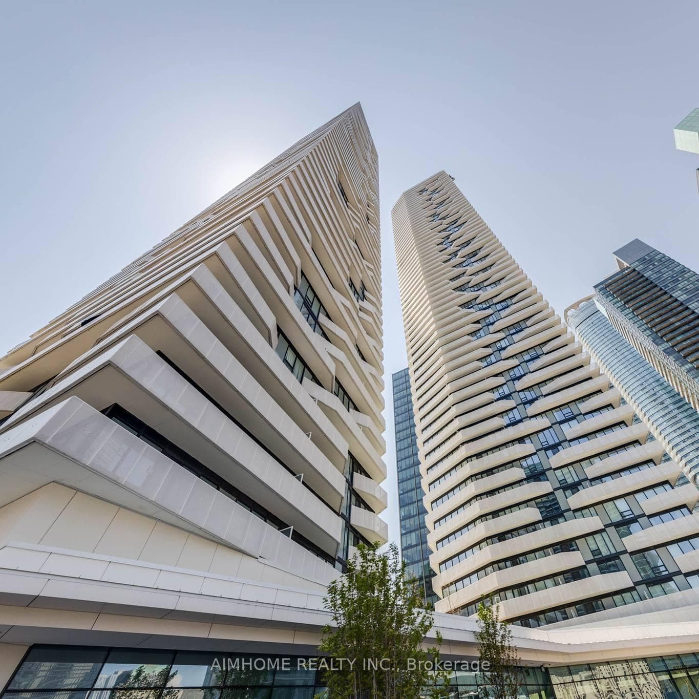 100 Harbour Street 6705, Toronto, ON M5J 0B5, Toronto C01 — photo 1