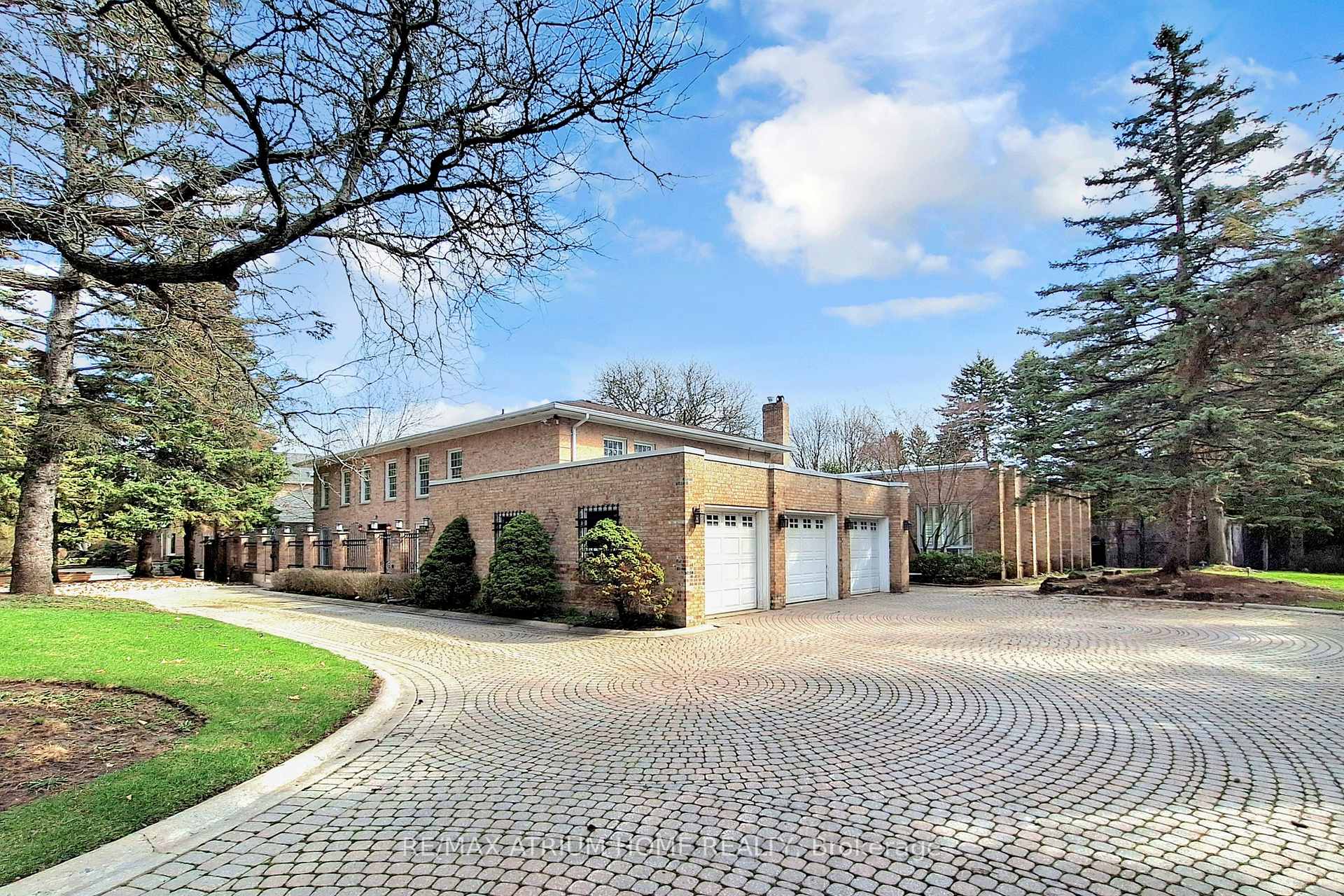 19 Limcombe Drive, Markham, ON L3T 2V6, Markham — photo 1