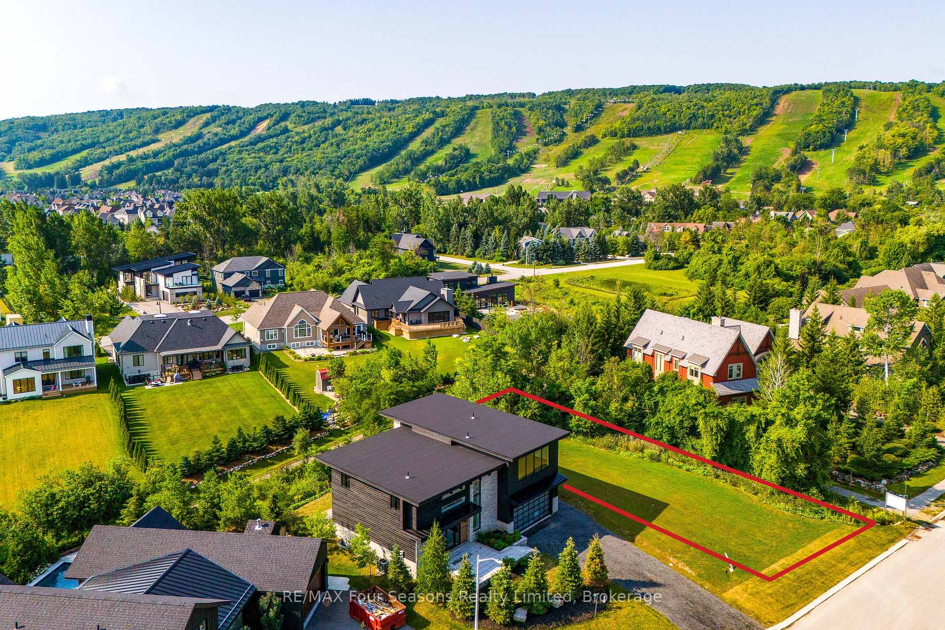 Lot 1 Salzburg Place, Blue Mountains, ON L9V 0S8, Blue Mountains — photo 1