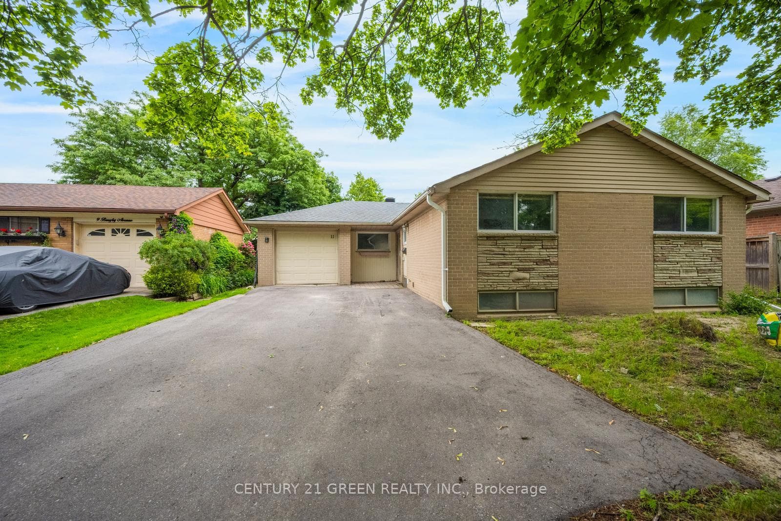 11 Burgby Avenue, Brampton, ON L6X 2G7, Brampton — photo 1