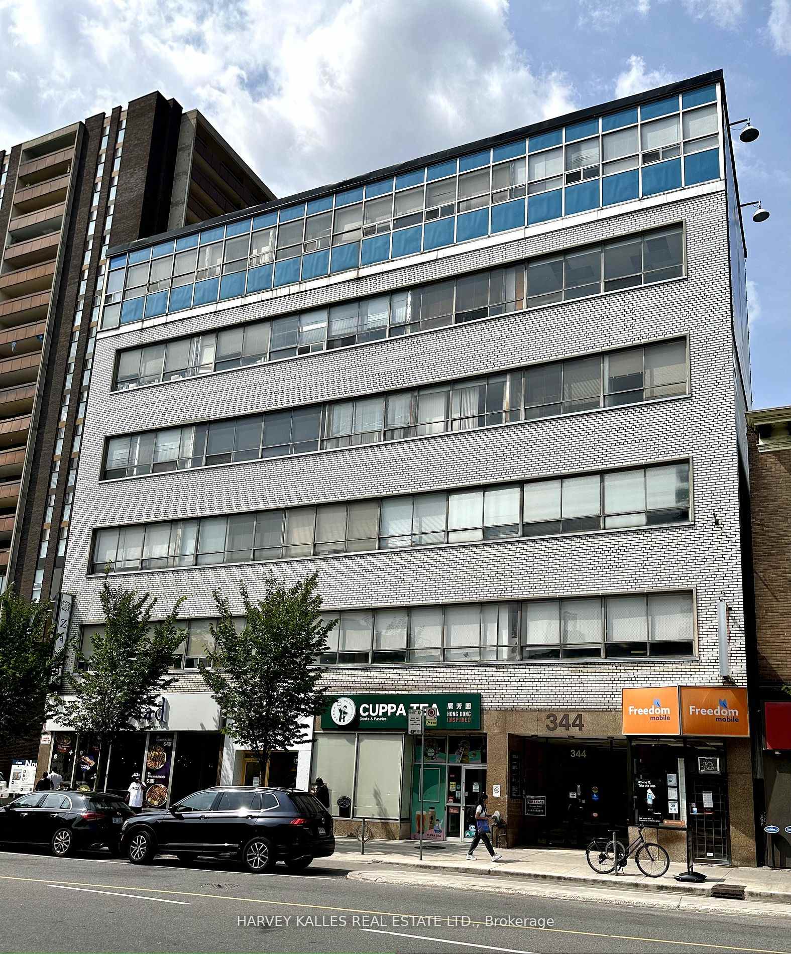 344 Bloor Street W 304, Toronto, ON M5S 1W9, Toronto C02 — photo 1