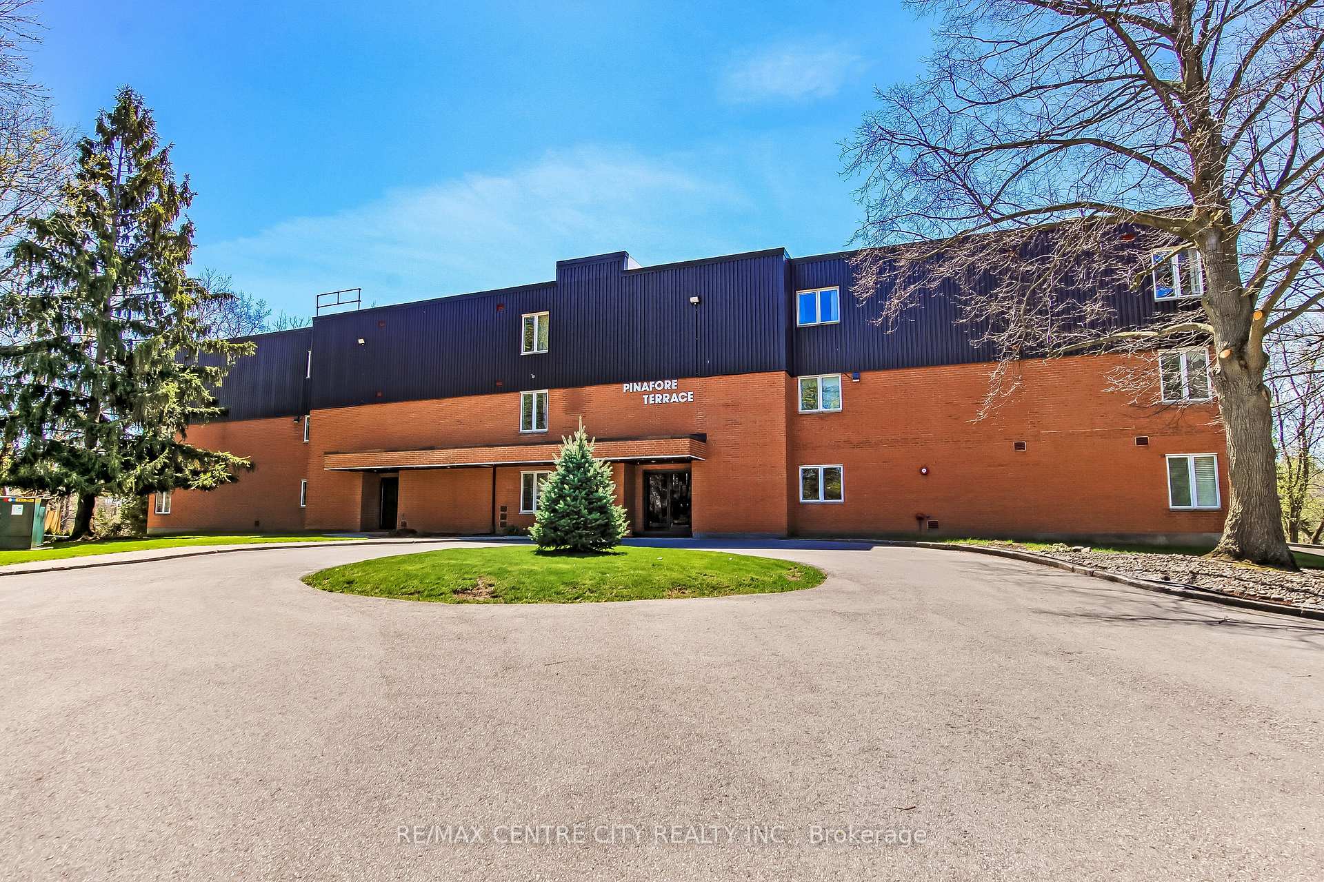 125 Elm Street 11, St. Thomas, ON N5R 1H9, St. Thomas — photo 1