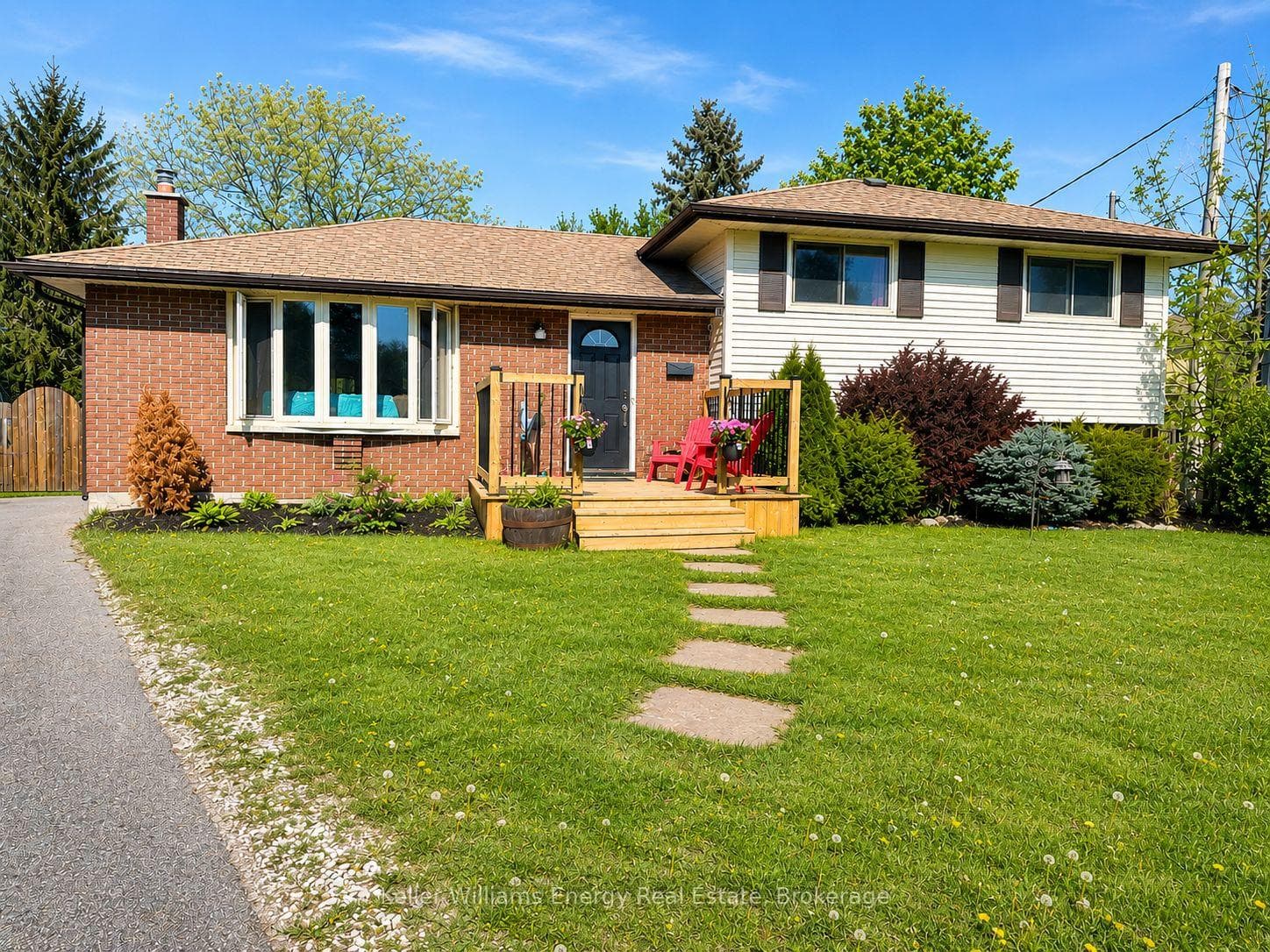 245 Smart Crescent, Greater Napanee, ON K7R 1G3, Greater Napanee — photo 1