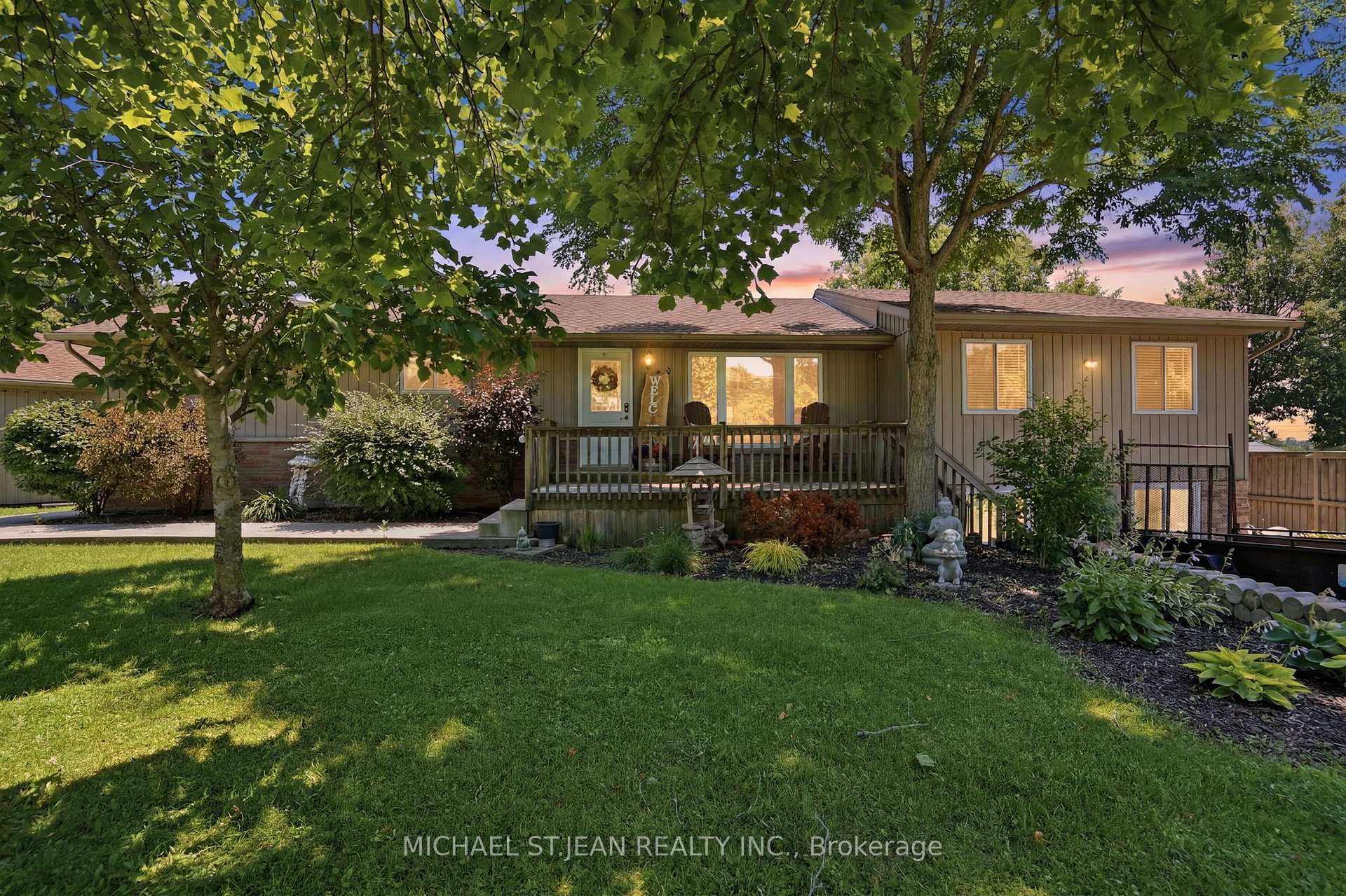 25 Saveryn Road, Hamilton, ON L9B 1N4, Hamilton — photo 1