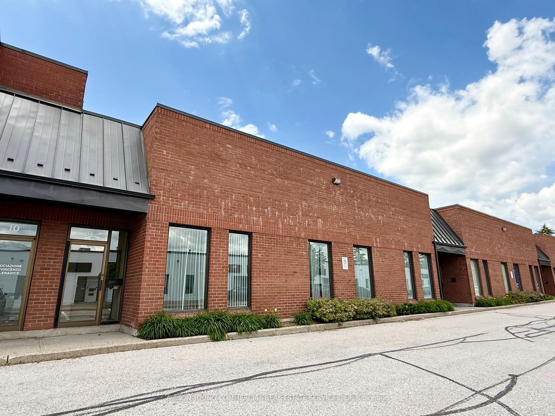 110 Jardin Drive 8-9, Vaughan, ON L4K 2T7, Vaughan — photo 1