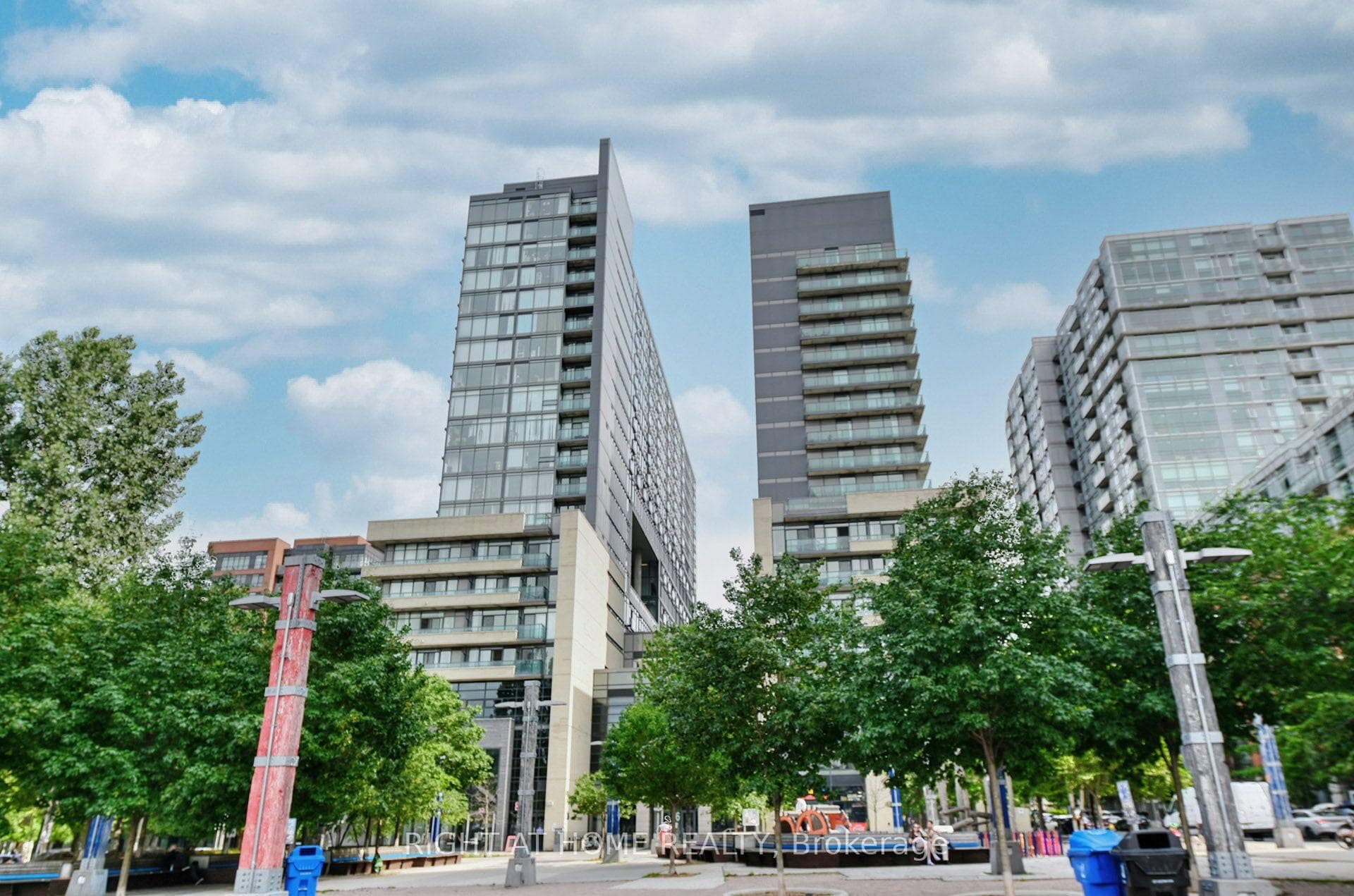 36 Lisgar Street 1511, Toronto, ON M6J 0C7, Toronto C01 — photo 1