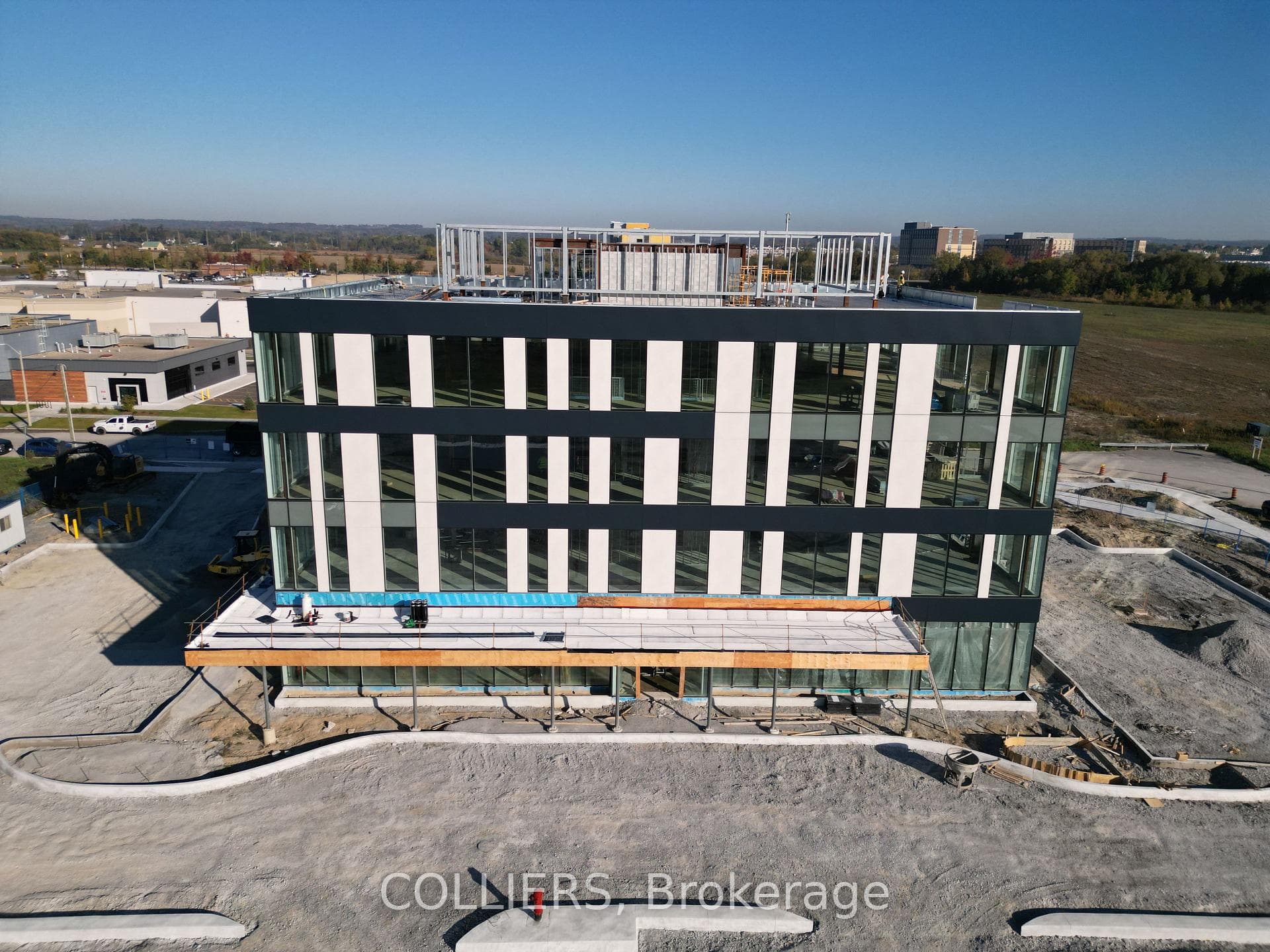 211 Sam Miller Way 300, Whitchurch-Stouffville, ON L4A 7X5, Whitchurch-Stouffville — photo 1