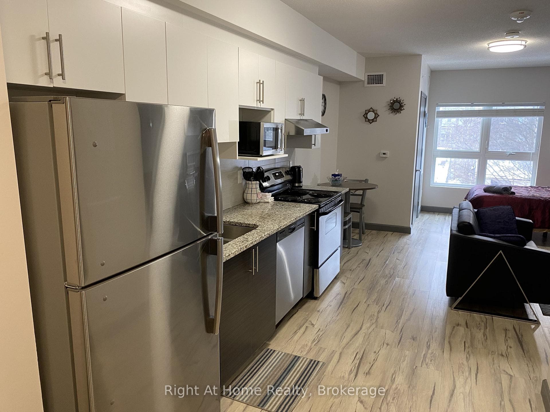 258A Sunview Street 1710, Waterloo, ON N2L 3V9, Waterloo — photo 1
