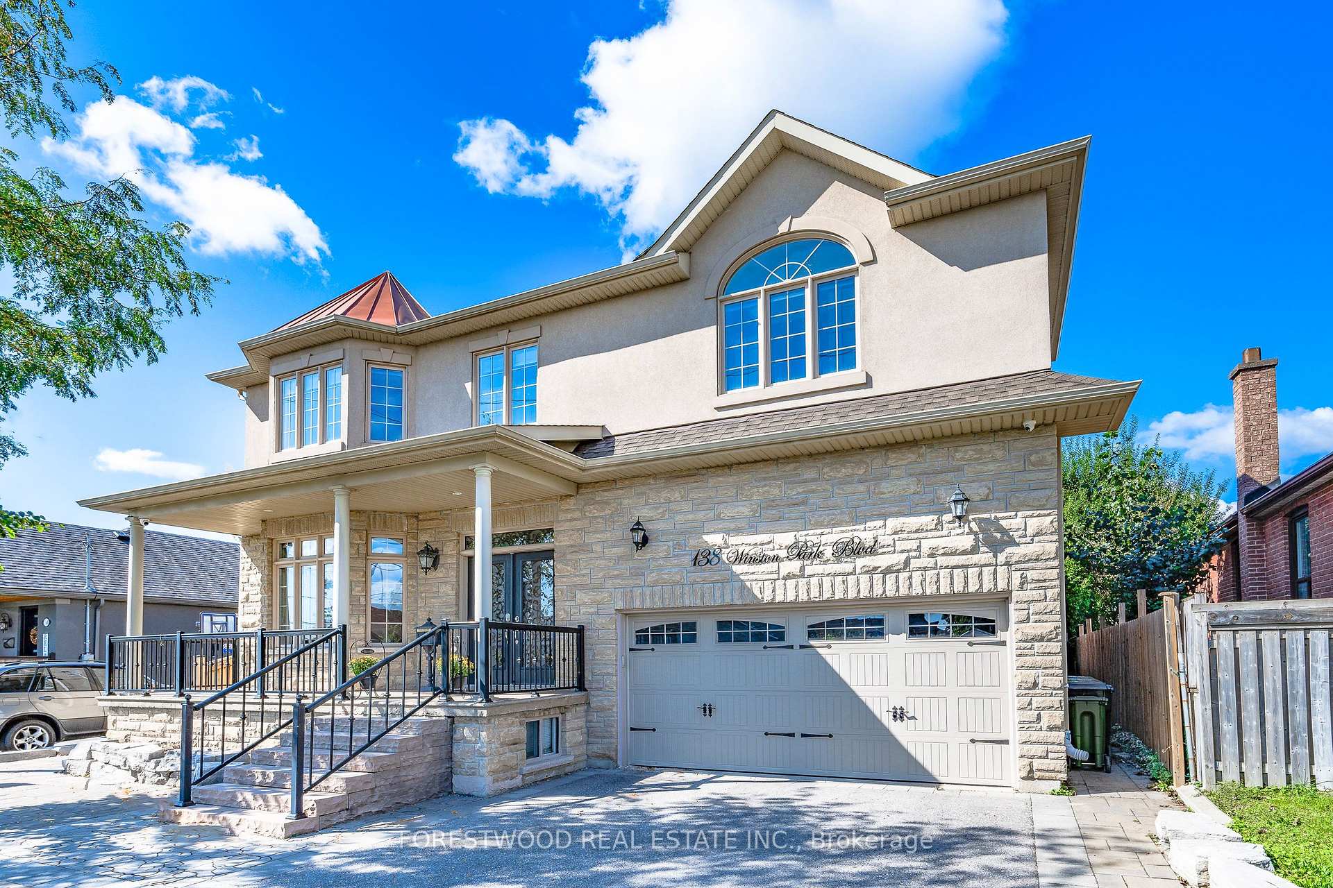 138 Winston Park Boulevard, Toronto, ON M3K 1C5, Toronto W05 — photo 1