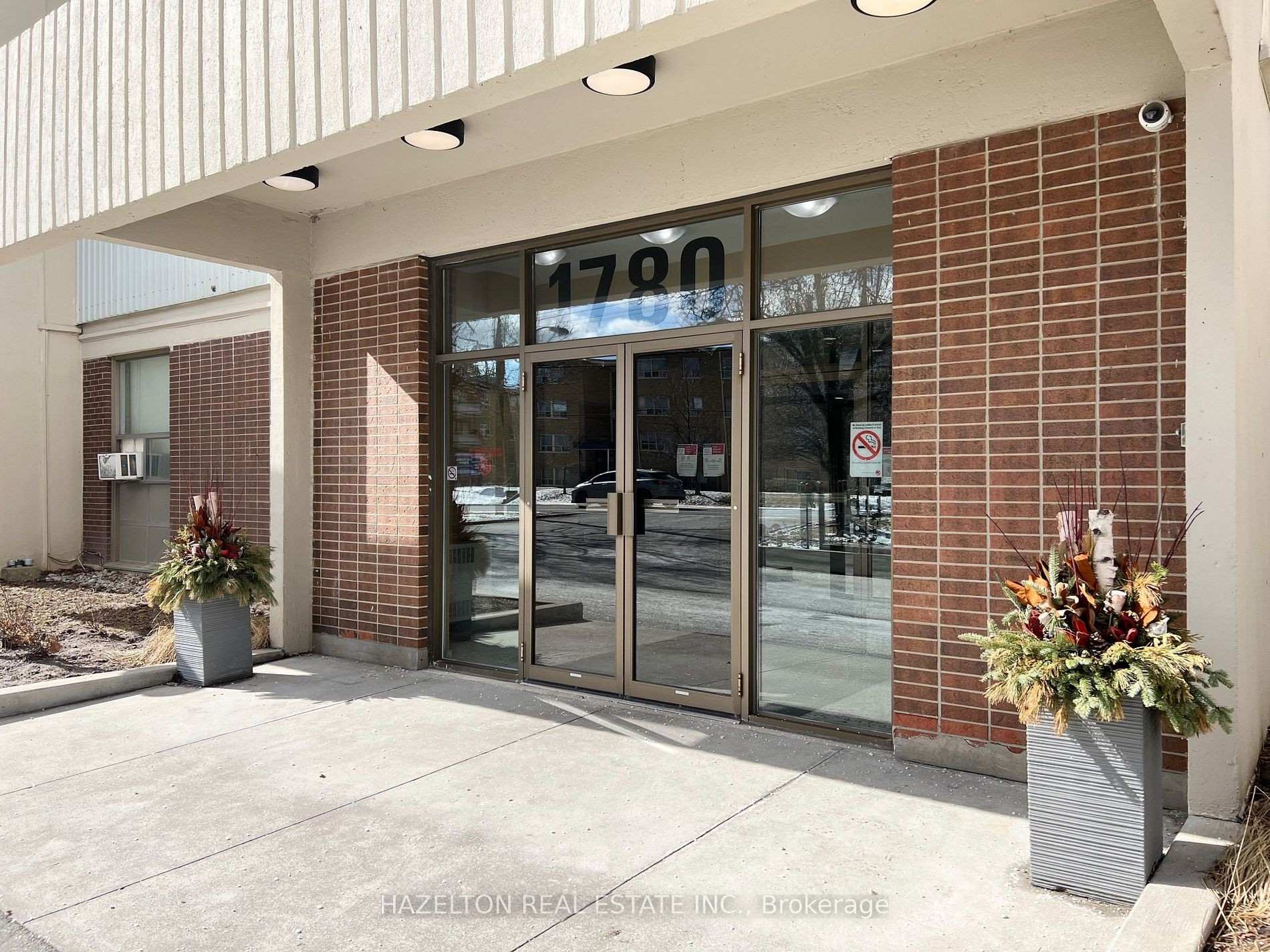 1780 Victoria Park Avenue 305, Toronto, ON M1R 1S6, Toronto C13 — photo 1