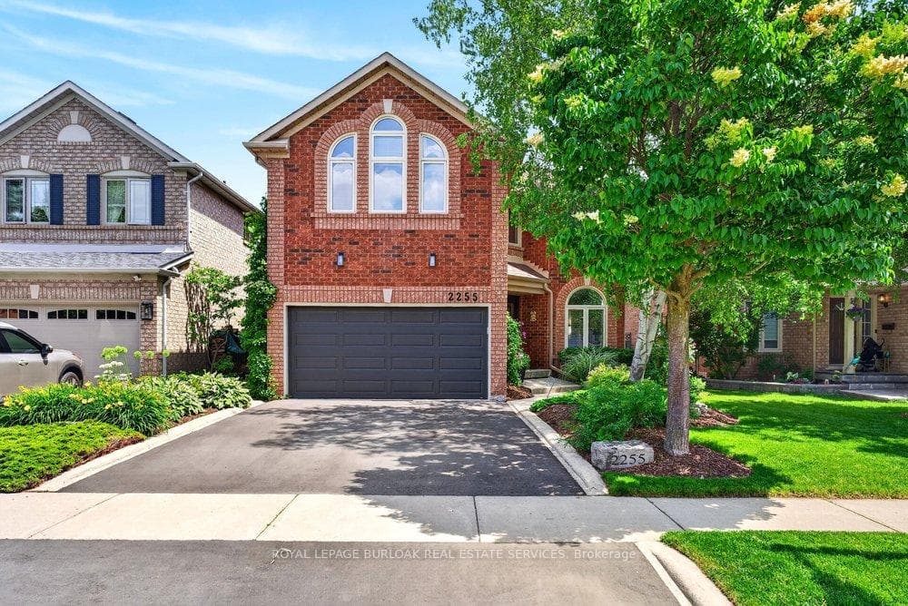 2255 Vista Oak Road, Oakville, ON L6M 3L8, Oakville — photo 1