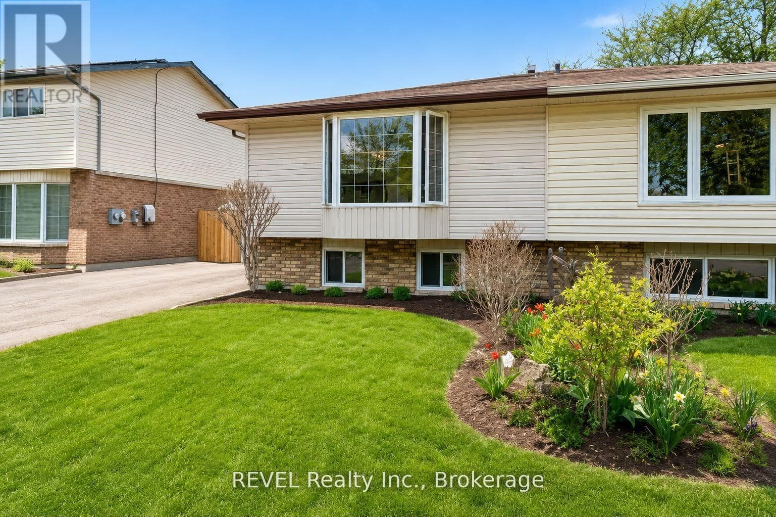 52 BULA Drive UPPER, St. Catharines, ON L2N 6R6, St. Catharines — photo 1